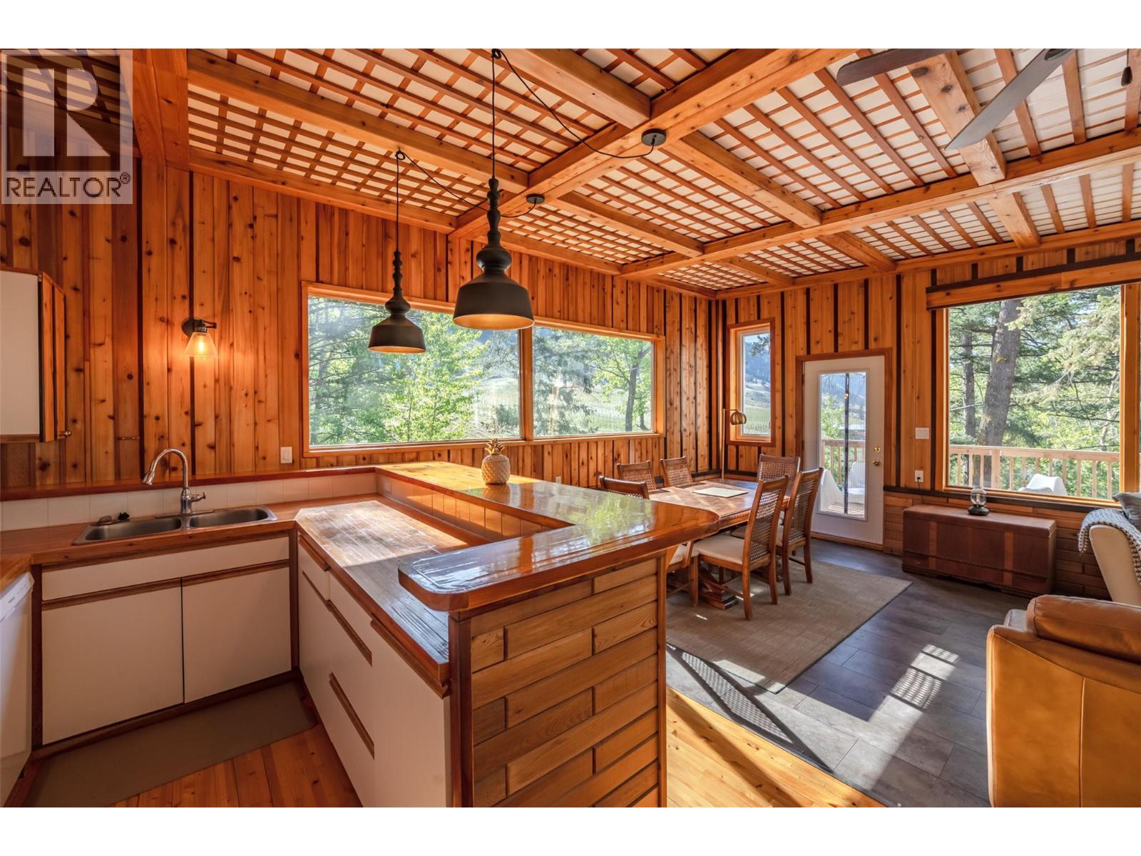 2636 11th Street, Olalla, British Columbia  V0X 1N6 - Photo 3 - 10377565