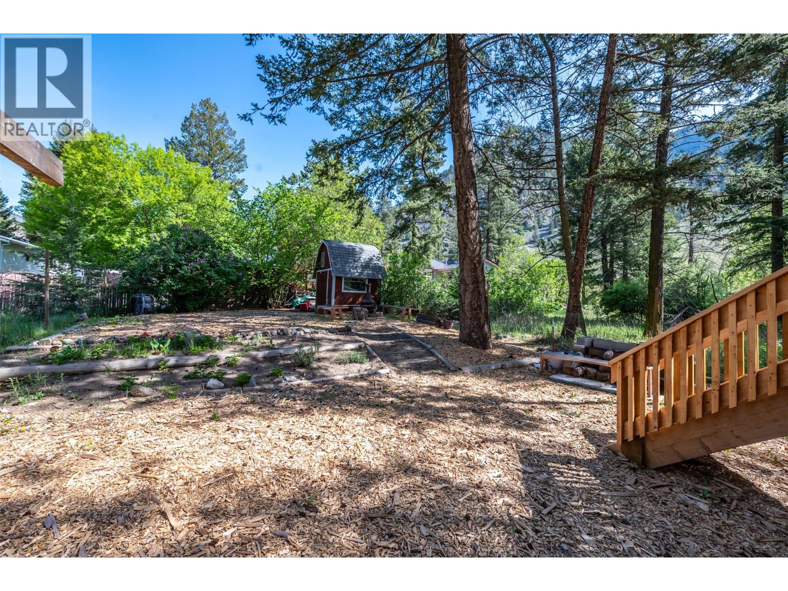 2636 11th Street, Olalla, British Columbia  V0X 1N6 - Photo 41 - 10377565
