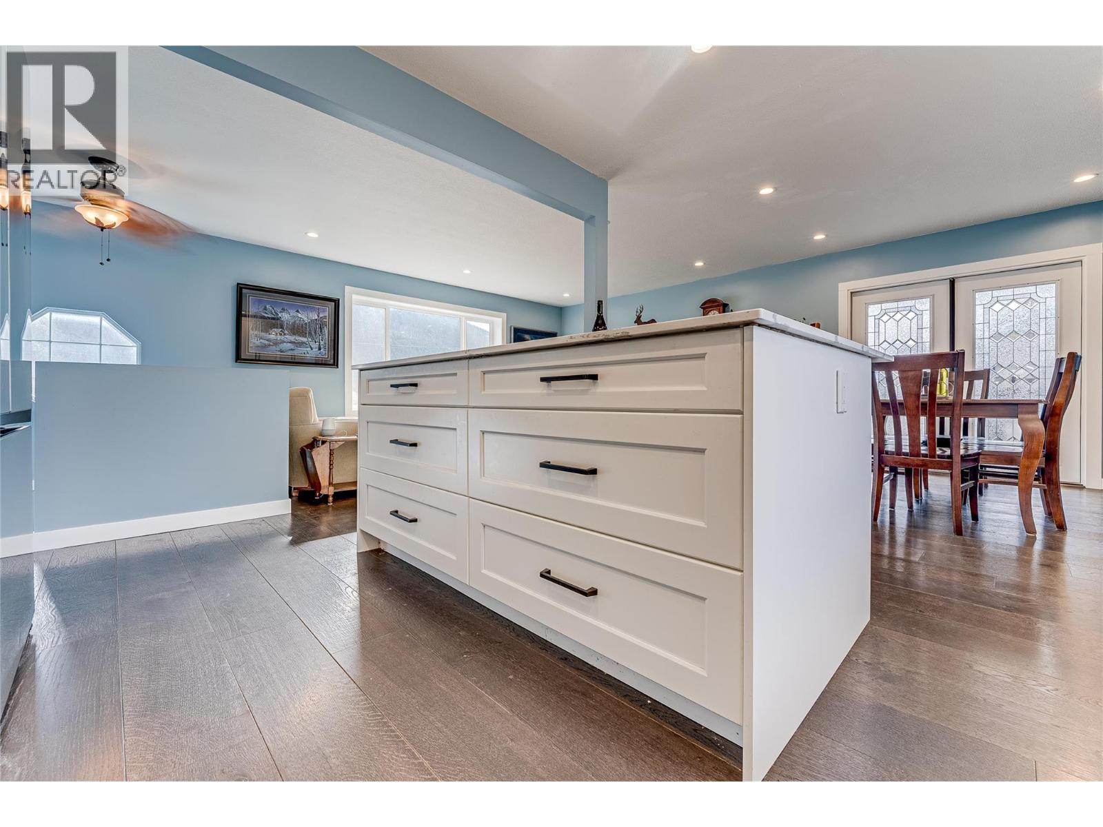 5876 Westwynd Drive, Falkland, British Columbia  V0E 1W0 - Photo 12 - 10377189