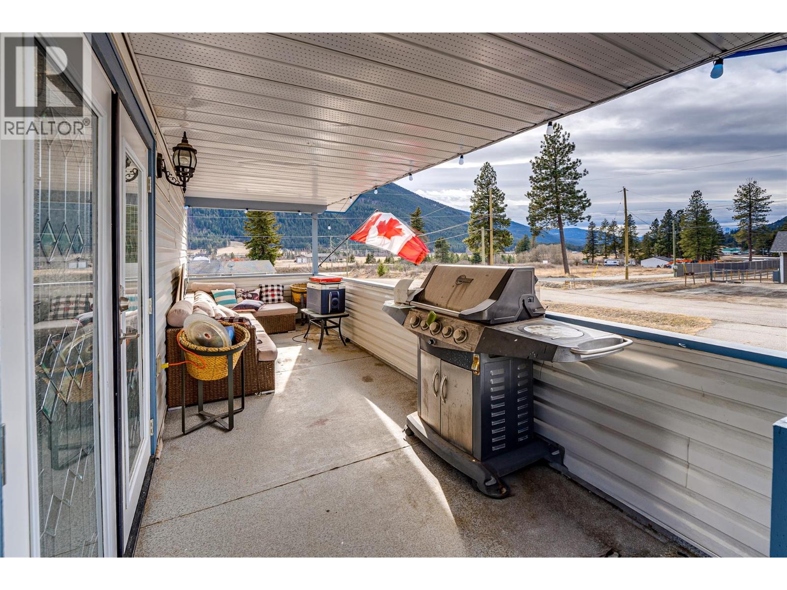 5876 Westwynd Drive, Falkland, British Columbia  V0E 1W0 - Photo 19 - 10377189