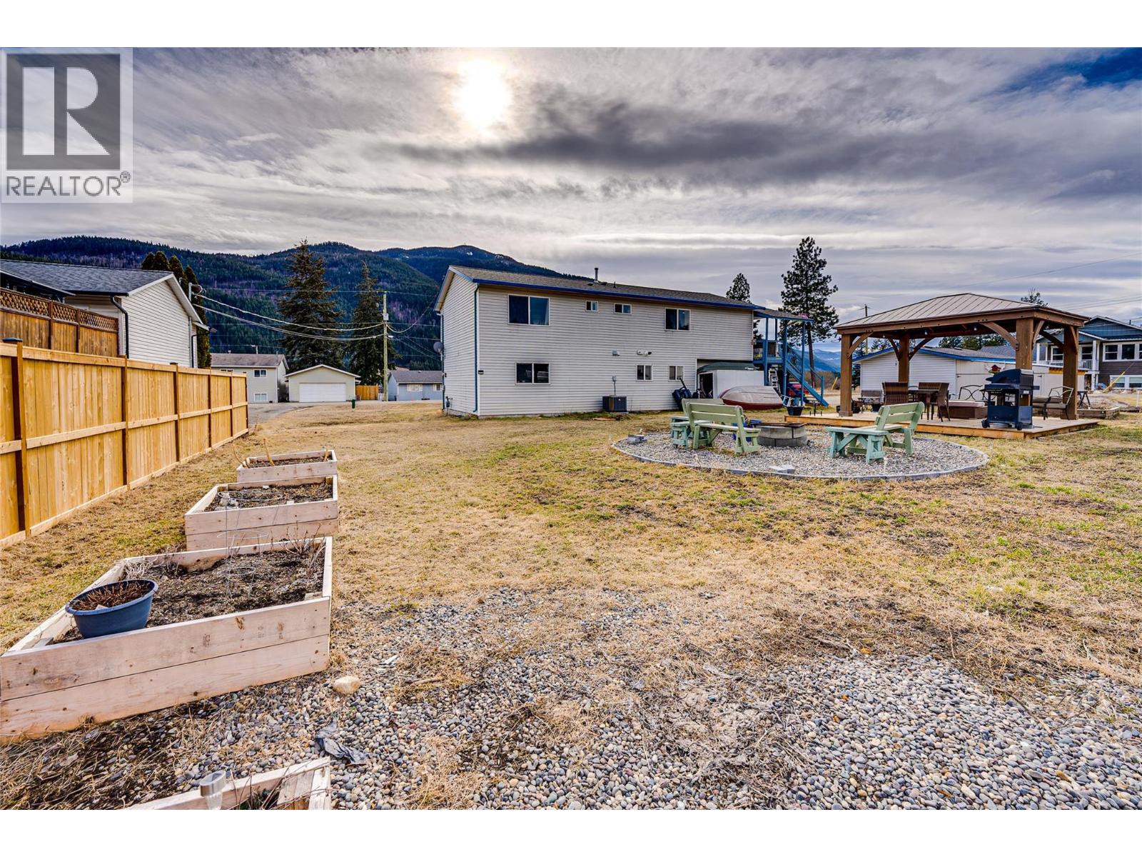 5876 Westwynd Drive, Falkland, British Columbia  V0E 1W0 - Photo 47 - 10377189