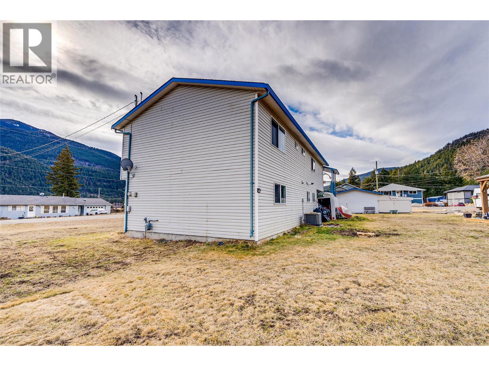5876 Westwynd Drive, Falkland, British Columbia  V0E 1W0 - Photo 48 - 10377189