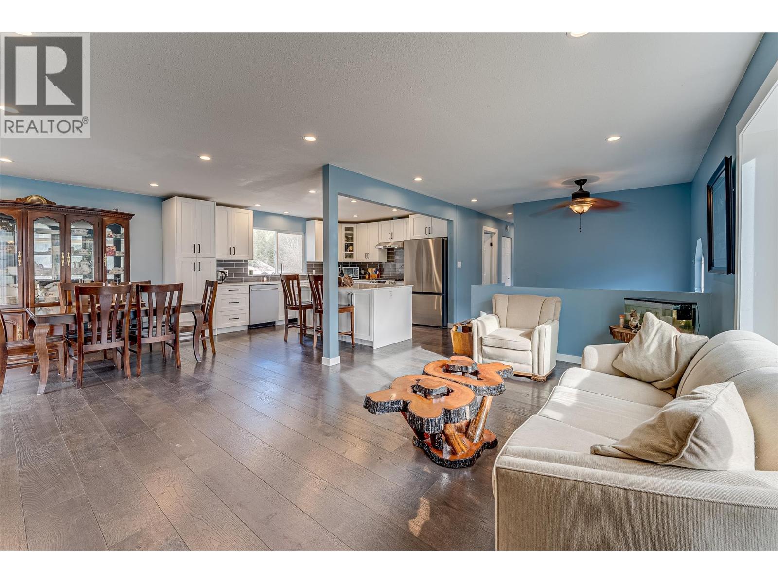 5876 Westwynd Drive, Falkland, British Columbia  V0E 1W0 - Photo 7 - 10377189