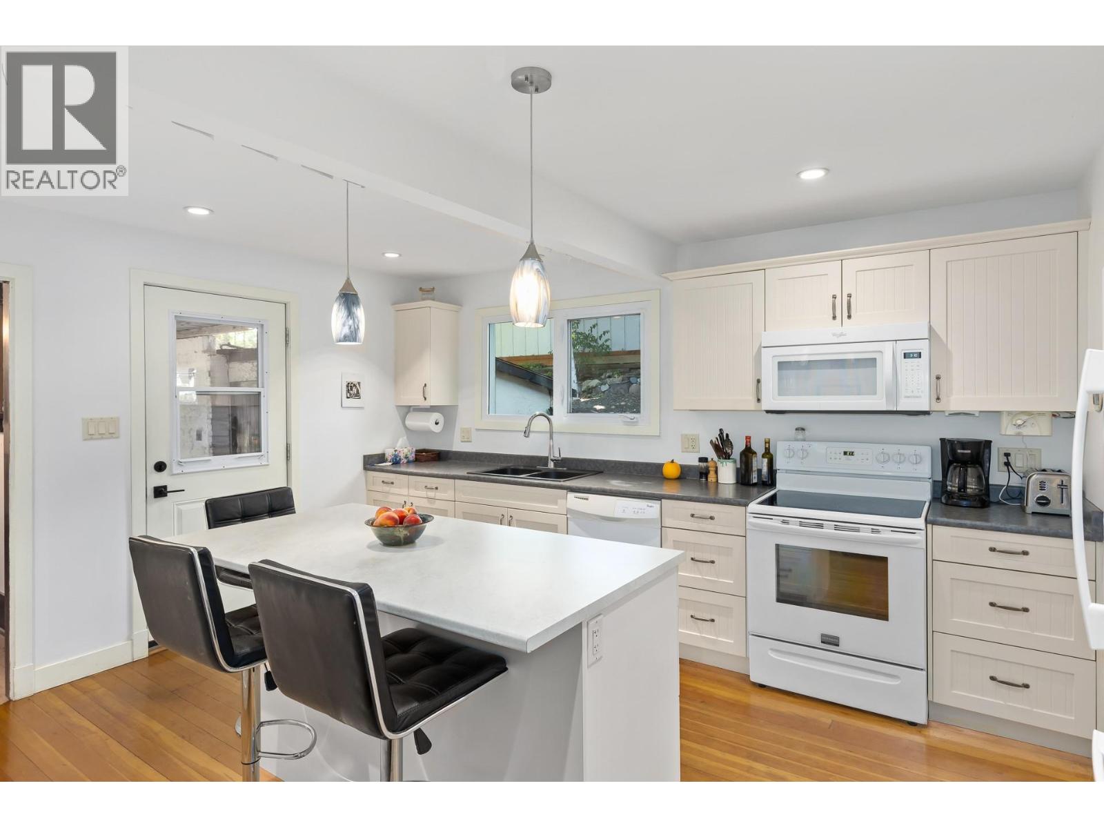 5109 Caldwell Street, Summerland, British Columbia  V0H 1Z4 - Photo 12 - 10377122