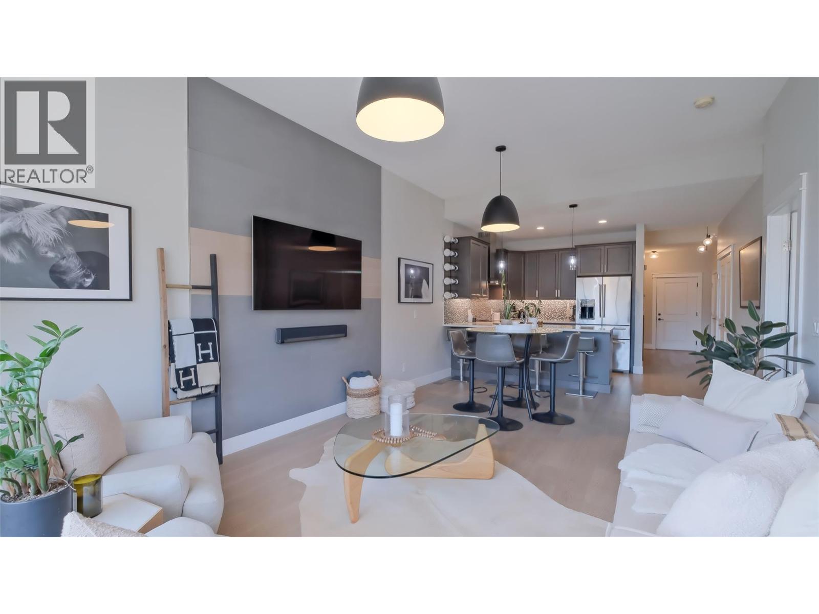 1786 Viewpoint Drive, Kelowna, British Columbia  V1Z 4E1 - Photo 3 - 10376704