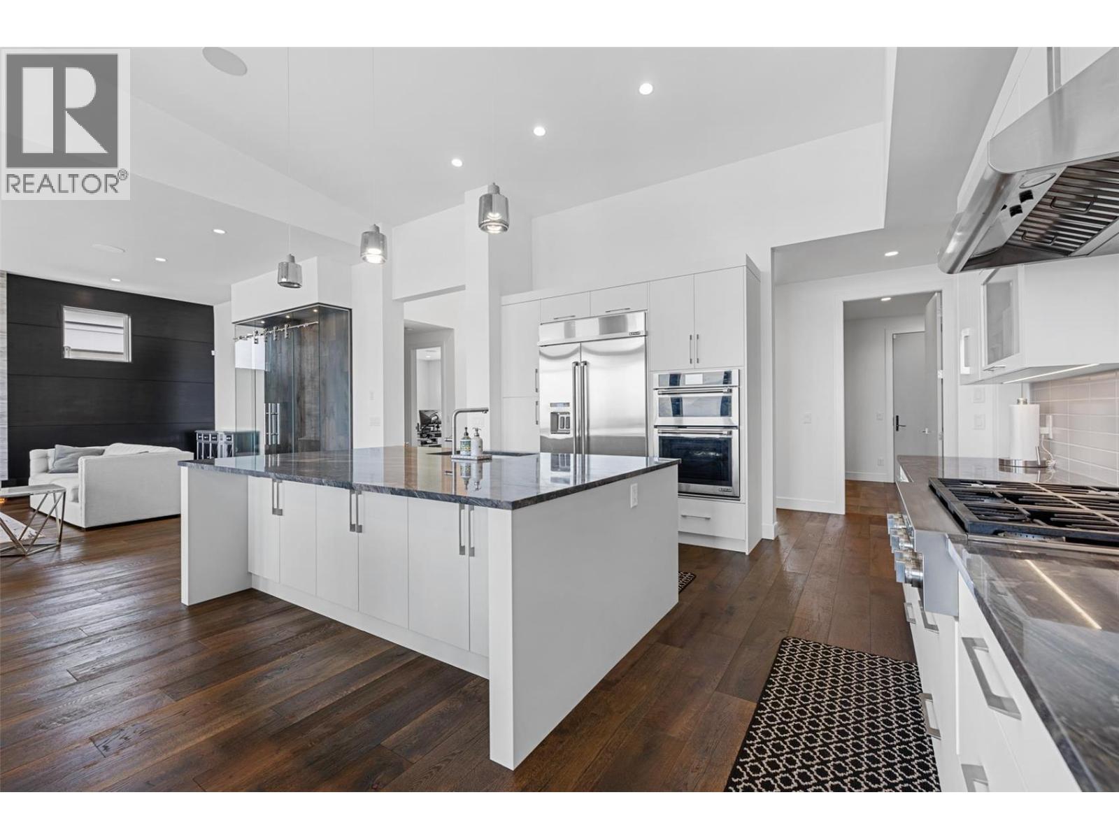 5576 Upper Mission Drive, Kelowna, British Columbia  V1W 5M4 - Photo 15 - 10377590