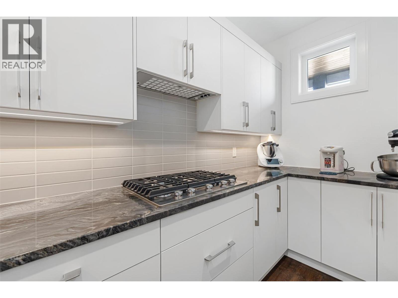 5576 Upper Mission Drive, Kelowna, British Columbia  V1W 5M4 - Photo 26 - 10377590