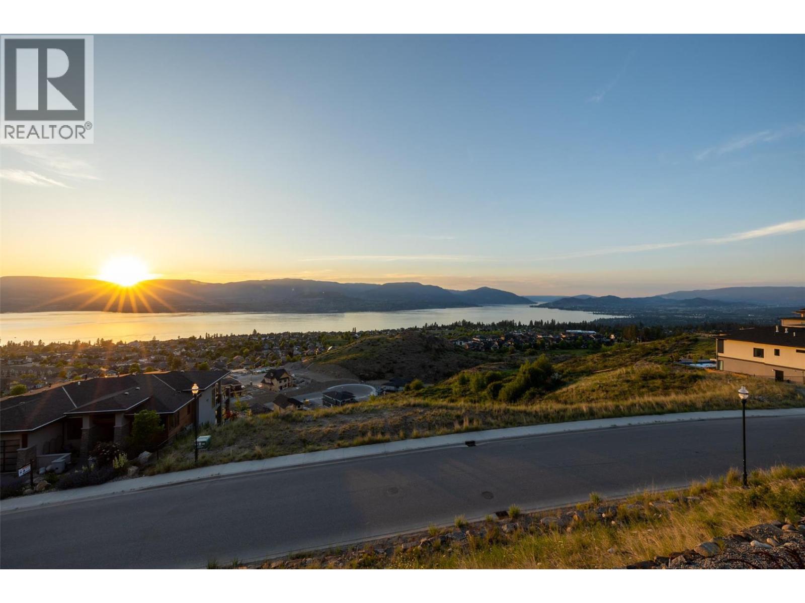 5576 Upper Mission Drive, Kelowna, British Columbia  V1W 5M4 - Photo 6 - 10377590