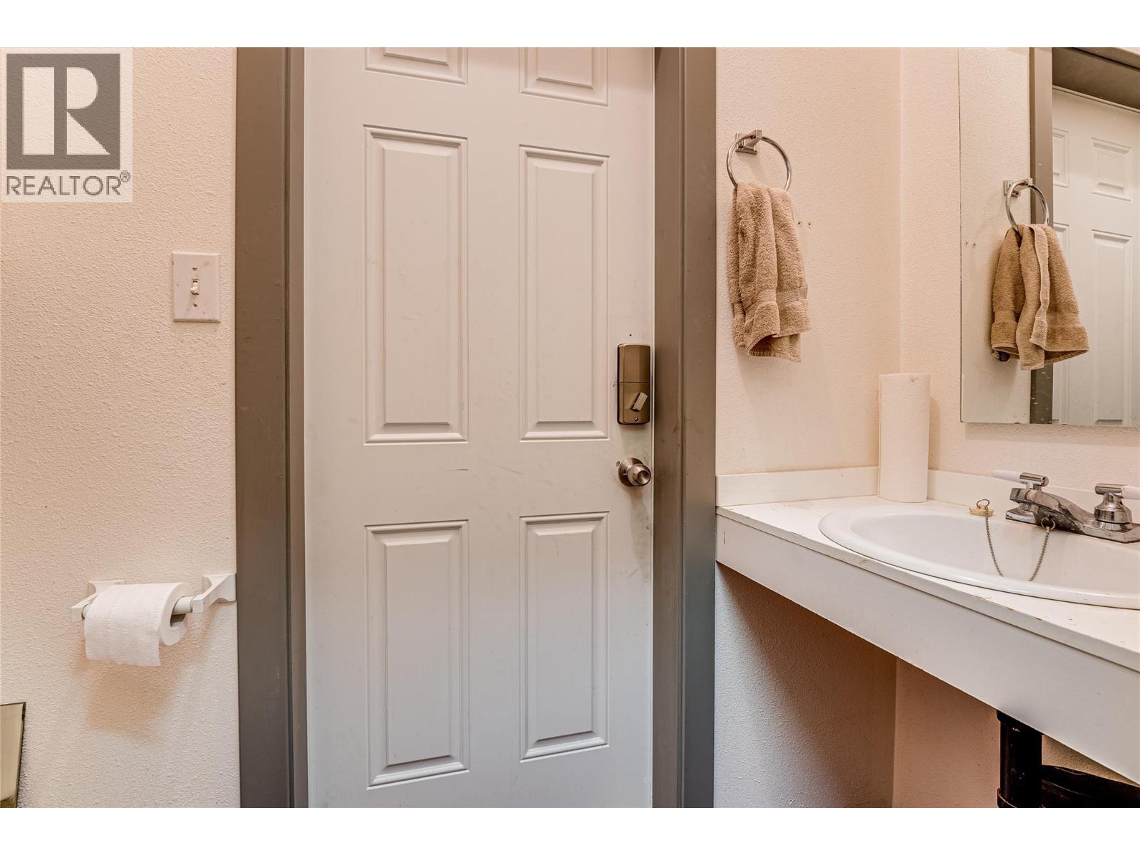 2727 Lakeshore Road Unit# 105, Vernon, British Columbia  V1H 1X5 - Photo 51 - 10377281