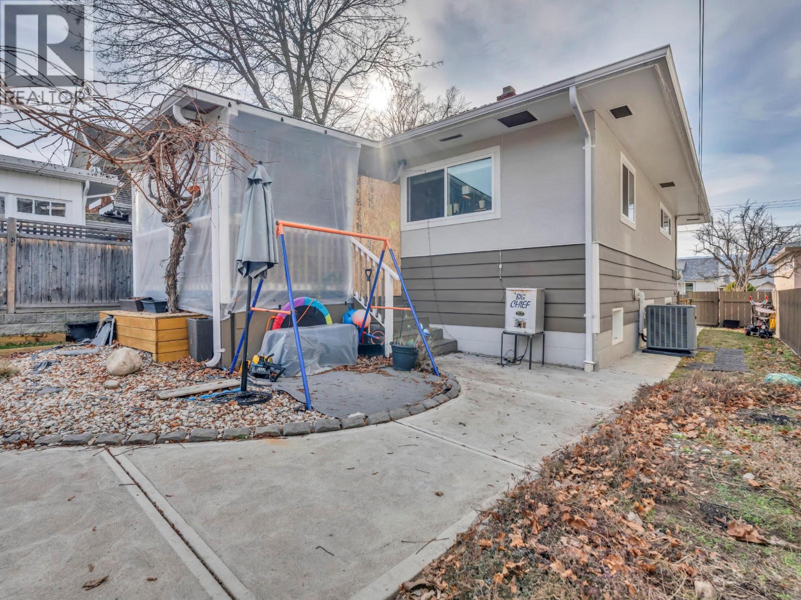 526 Braid Street, Penticton, British Columbia  V2A 4Y3 - Photo 31 - 10377063