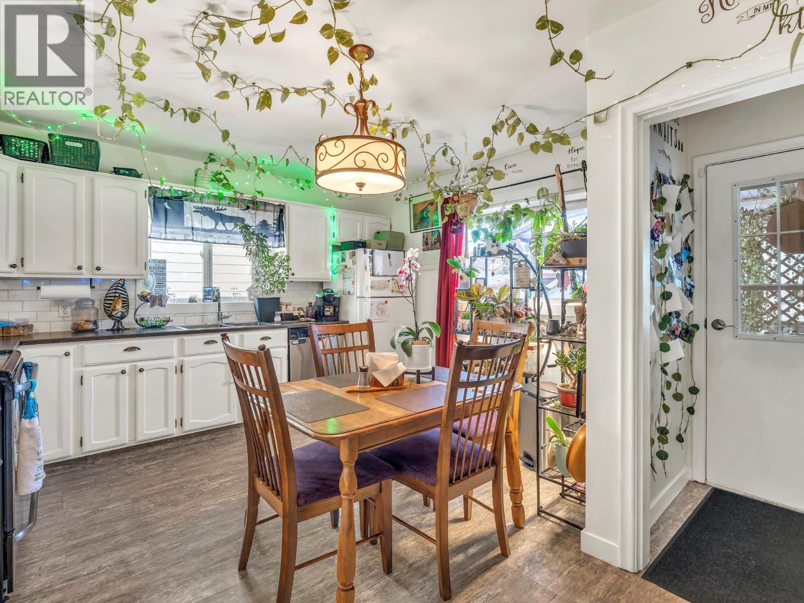 526 Braid Street, Penticton, British Columbia  V2A 4Y3 - Photo 8 - 10377063