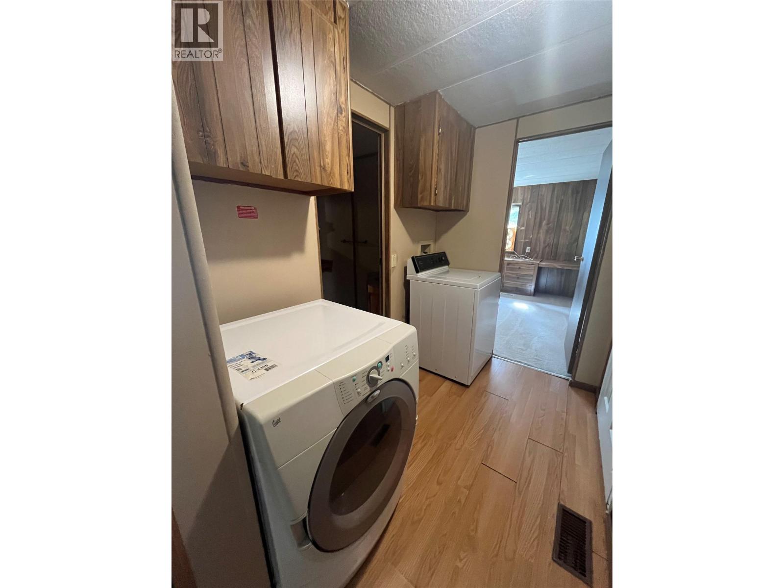 4232 Eldon Frontage Road Unit# 2, Tappen, British Columbia  V0E 2X2 - Photo 15 - 10377253