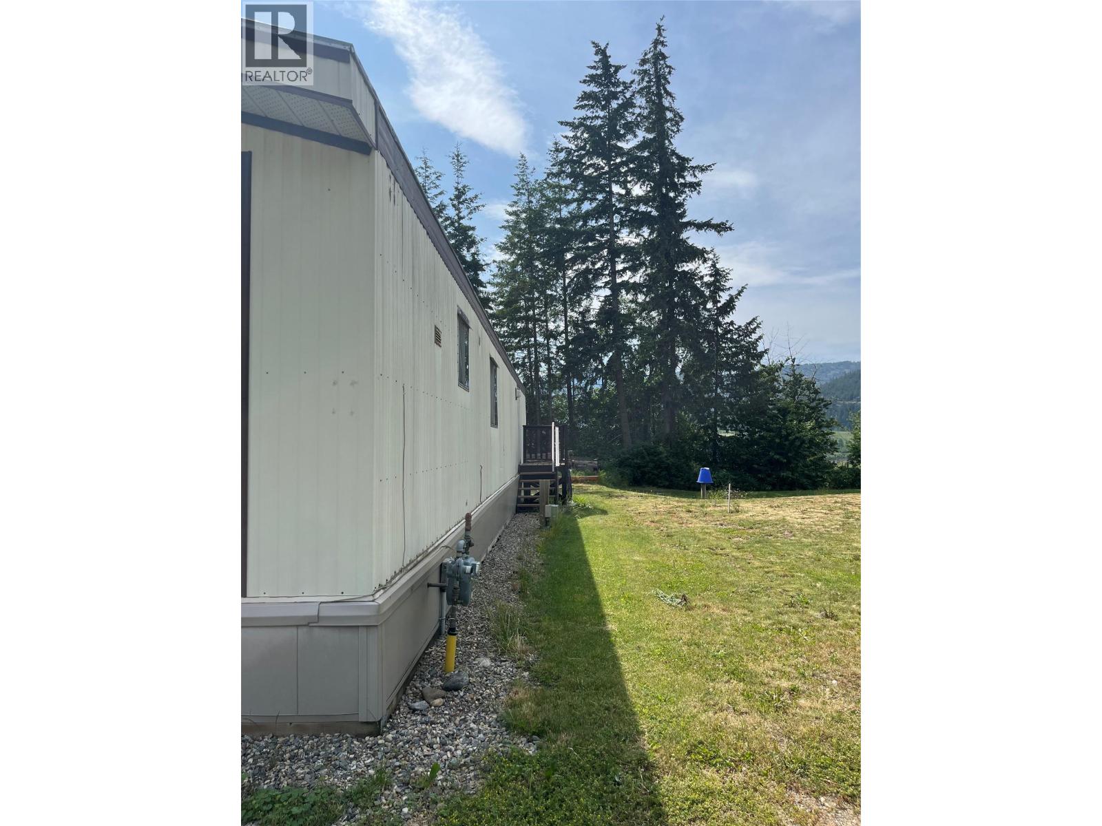 4232 Eldon Frontage Road Unit# 2, Tappen, British Columbia  V0E 2X2 - Photo 22 - 10377253