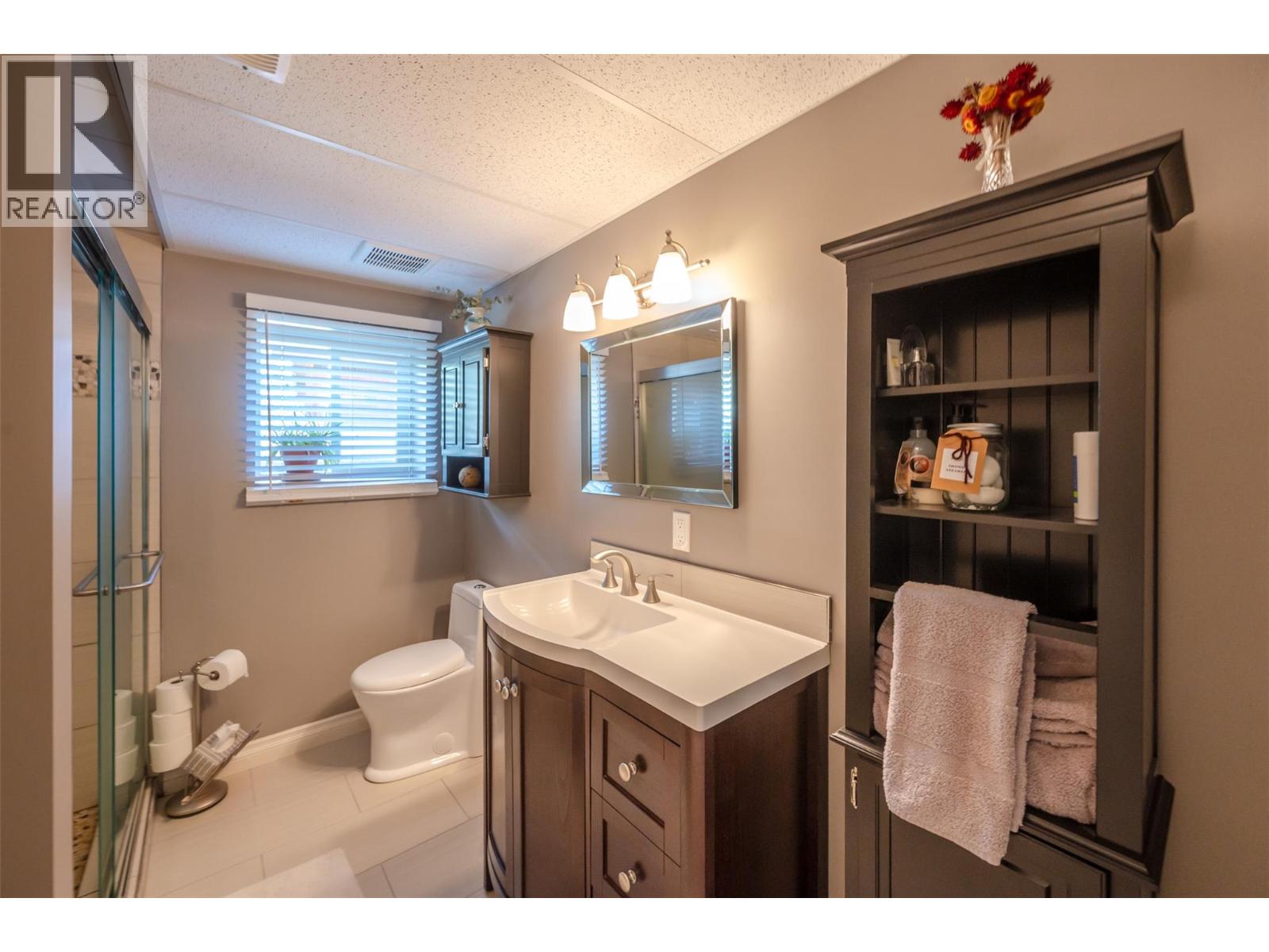 1332 Peachcliff Drive, Okanagan Falls, British Columbia  V0H 1R1 - Photo 44 - 10376824