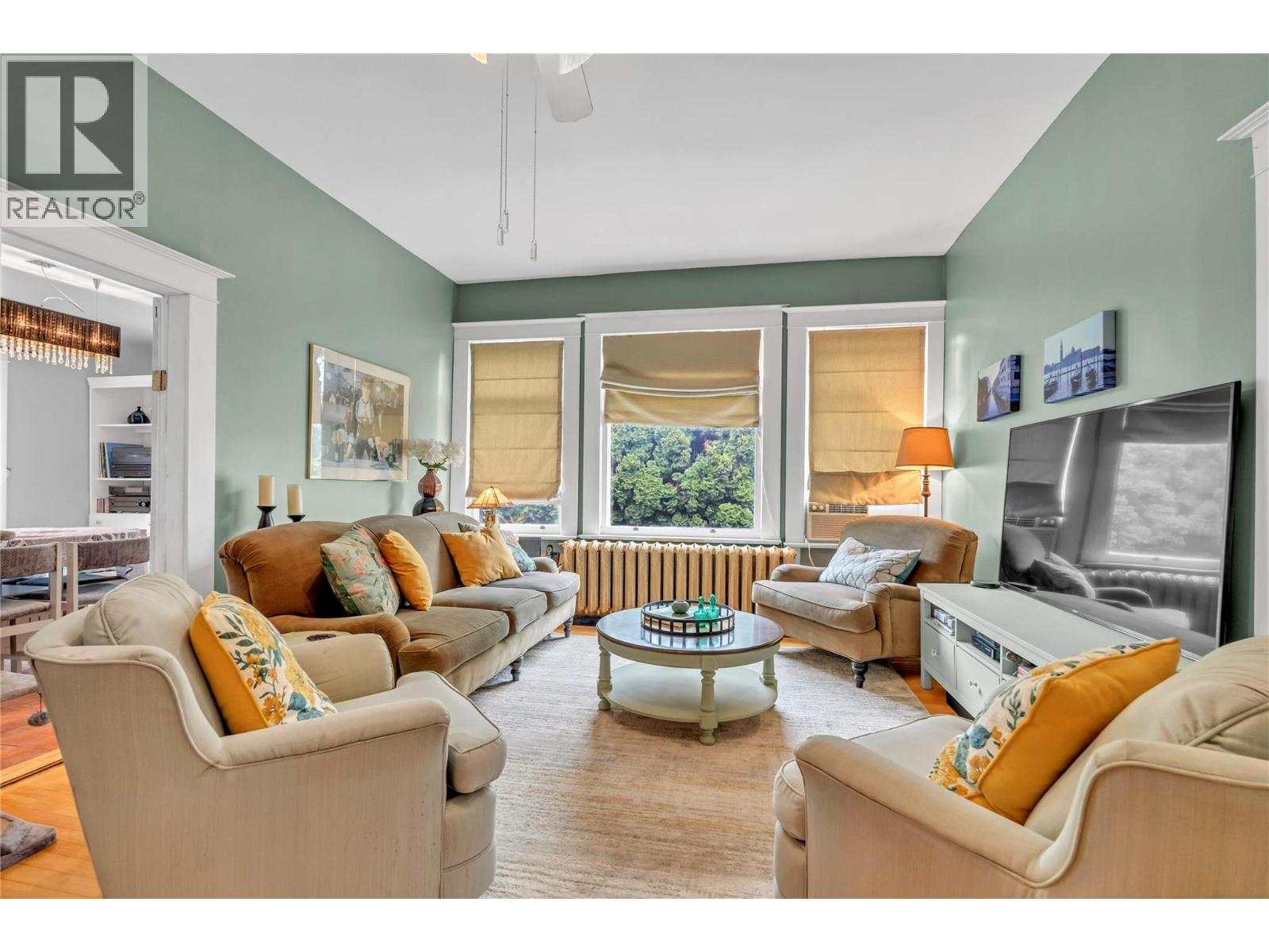 494 Young Street, Penticton, British Columbia  V2A 5T1 - Photo 1 - 10375242