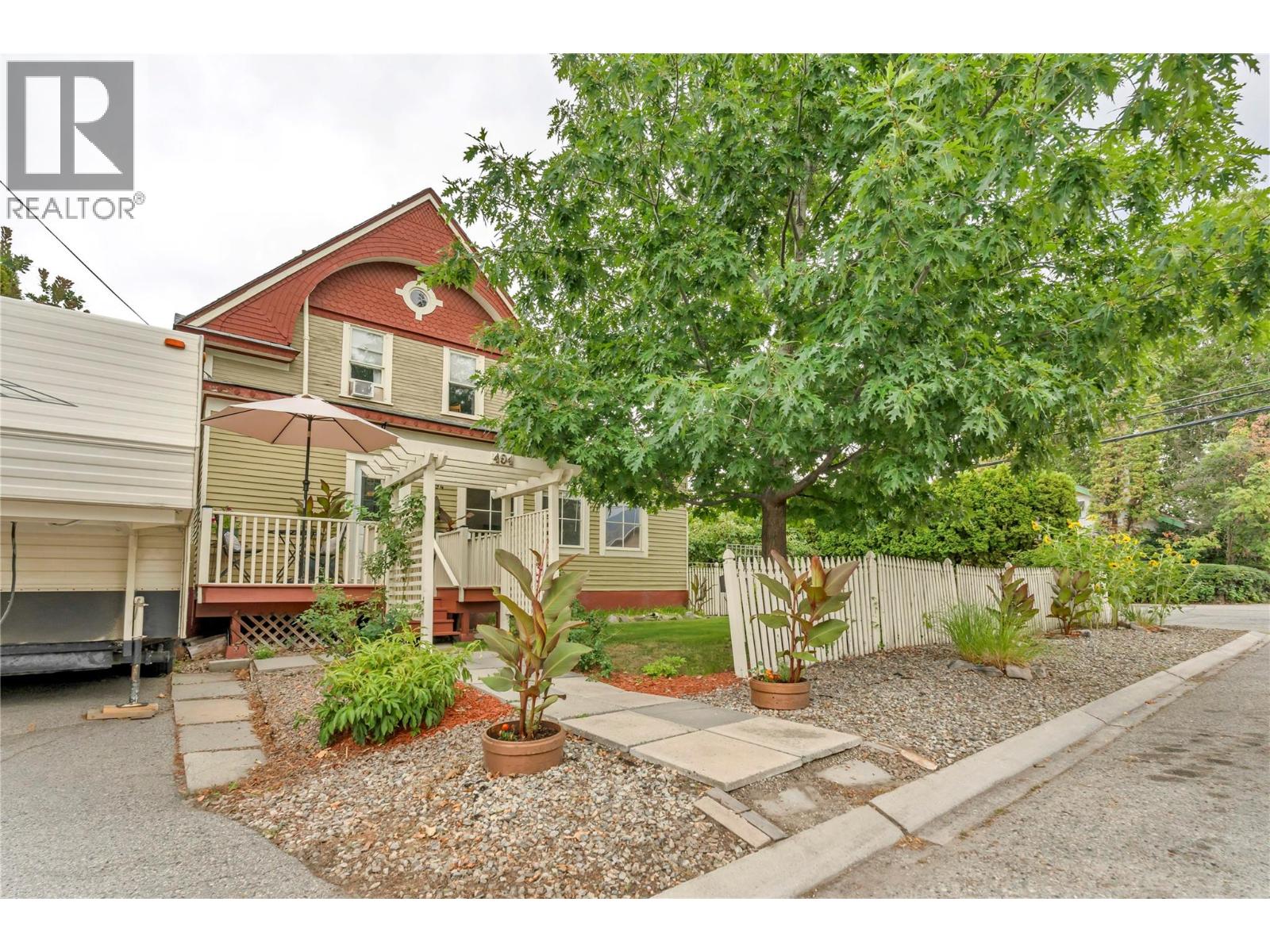 494 Young Street, Penticton, British Columbia  V2A 5T1 - Photo 2 - 10375242