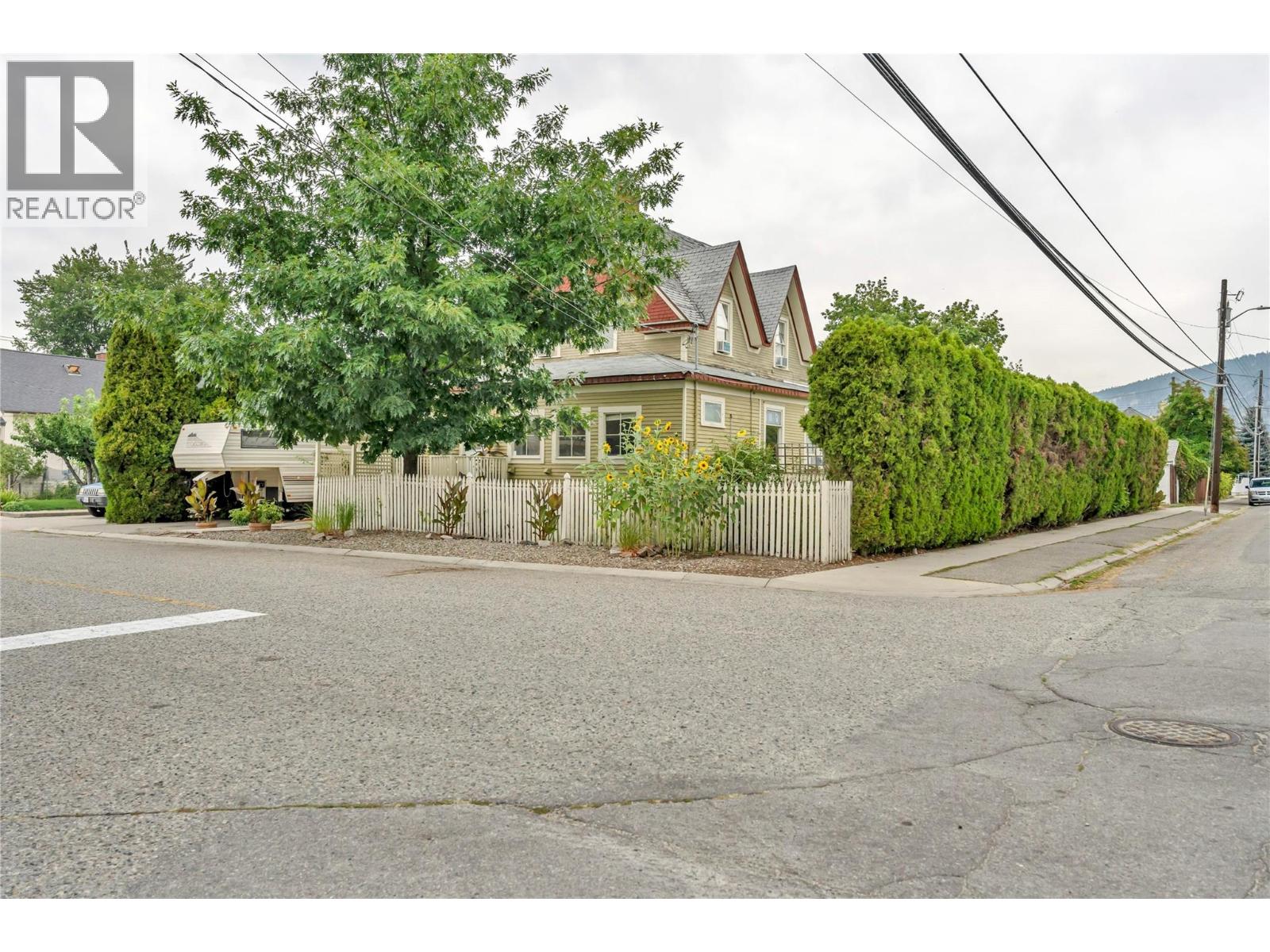 494 Young Street, Penticton, British Columbia  V2A 5T1 - Photo 40 - 10375242