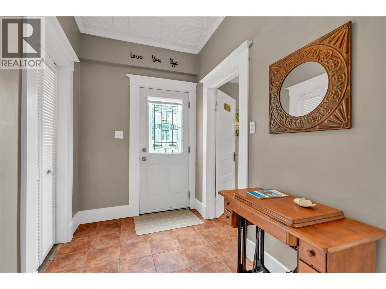 494 Young Street, Penticton, British Columbia  V2A 5T1 - Photo 5 - 10375242