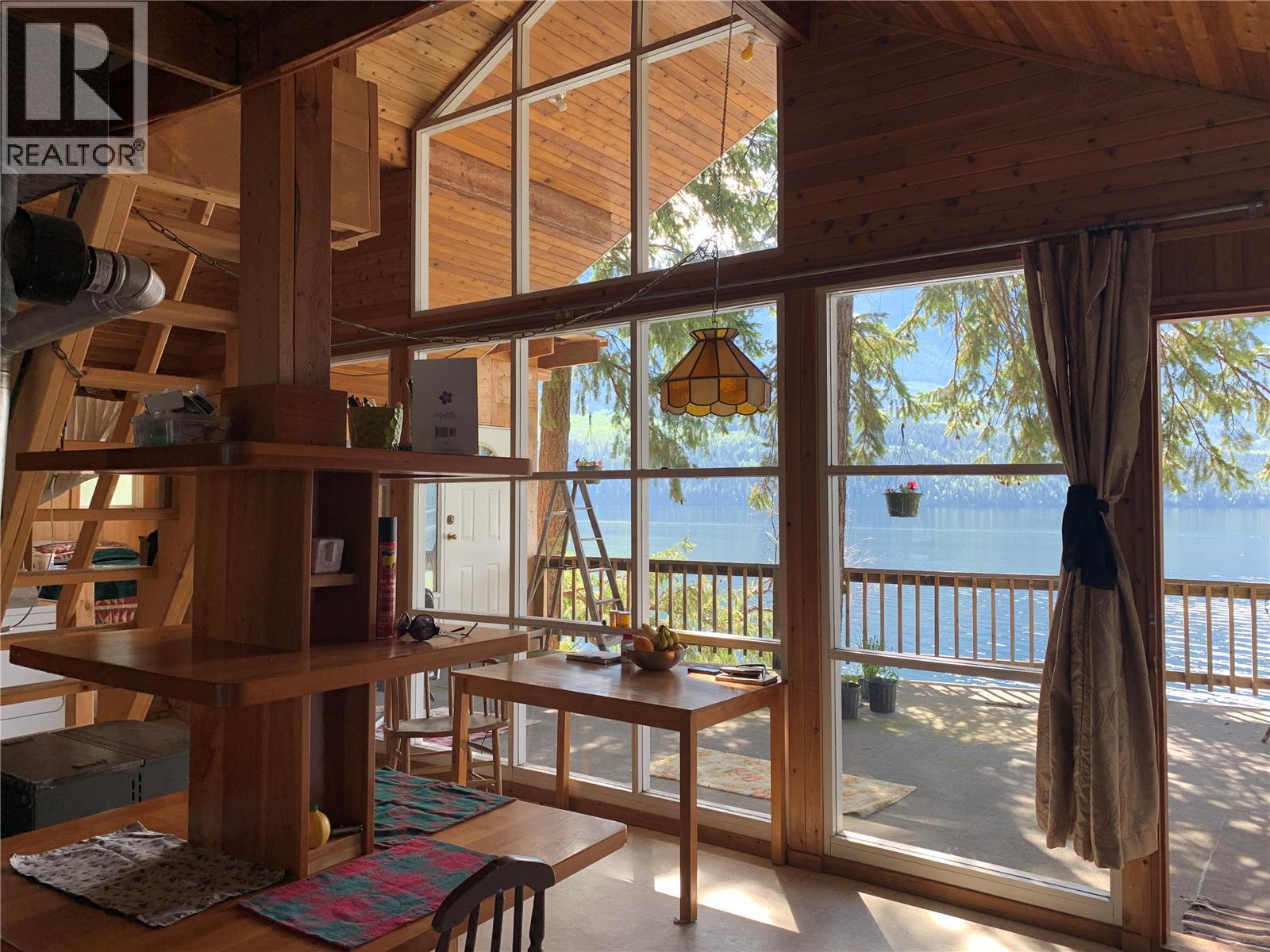 28 Simard Road, Mabel Lake, British Columbia  V0E 1V5 - Photo 13 - 10377603