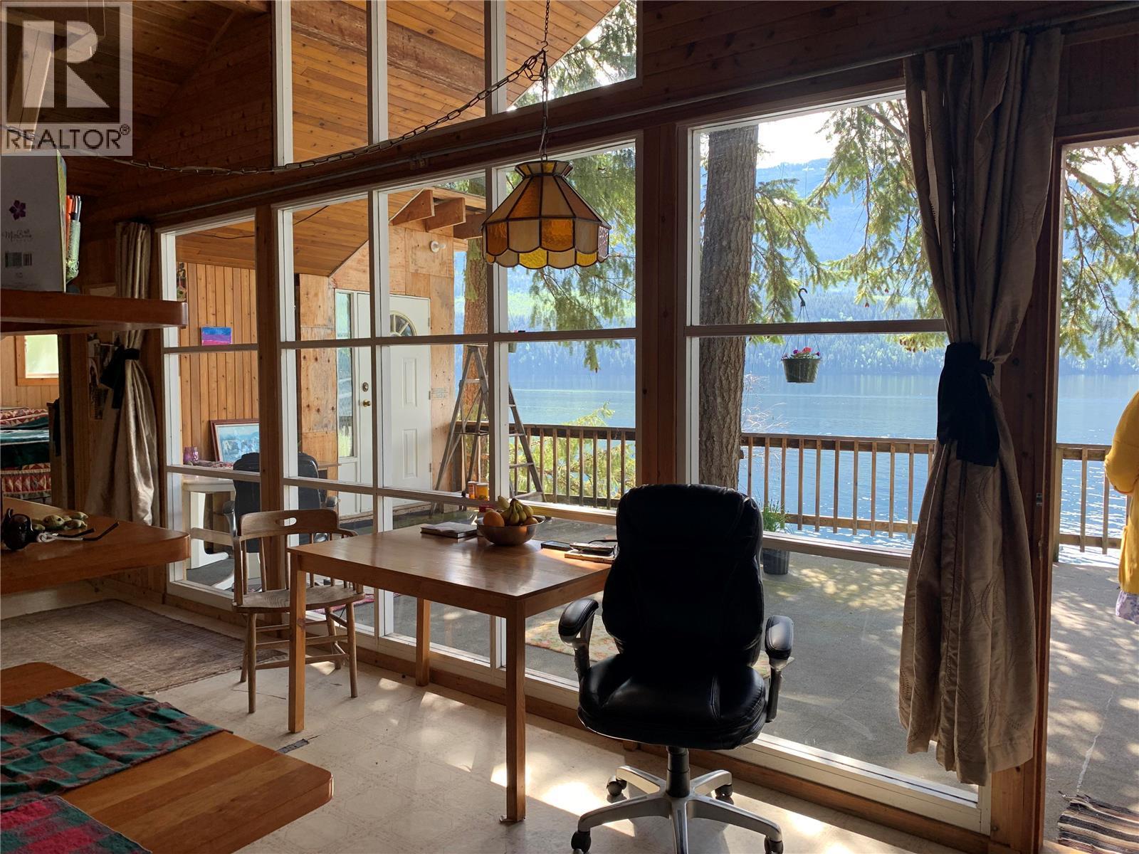 28 Simard Road, Mabel Lake, British Columbia  V0E 1V5 - Photo 16 - 10377603