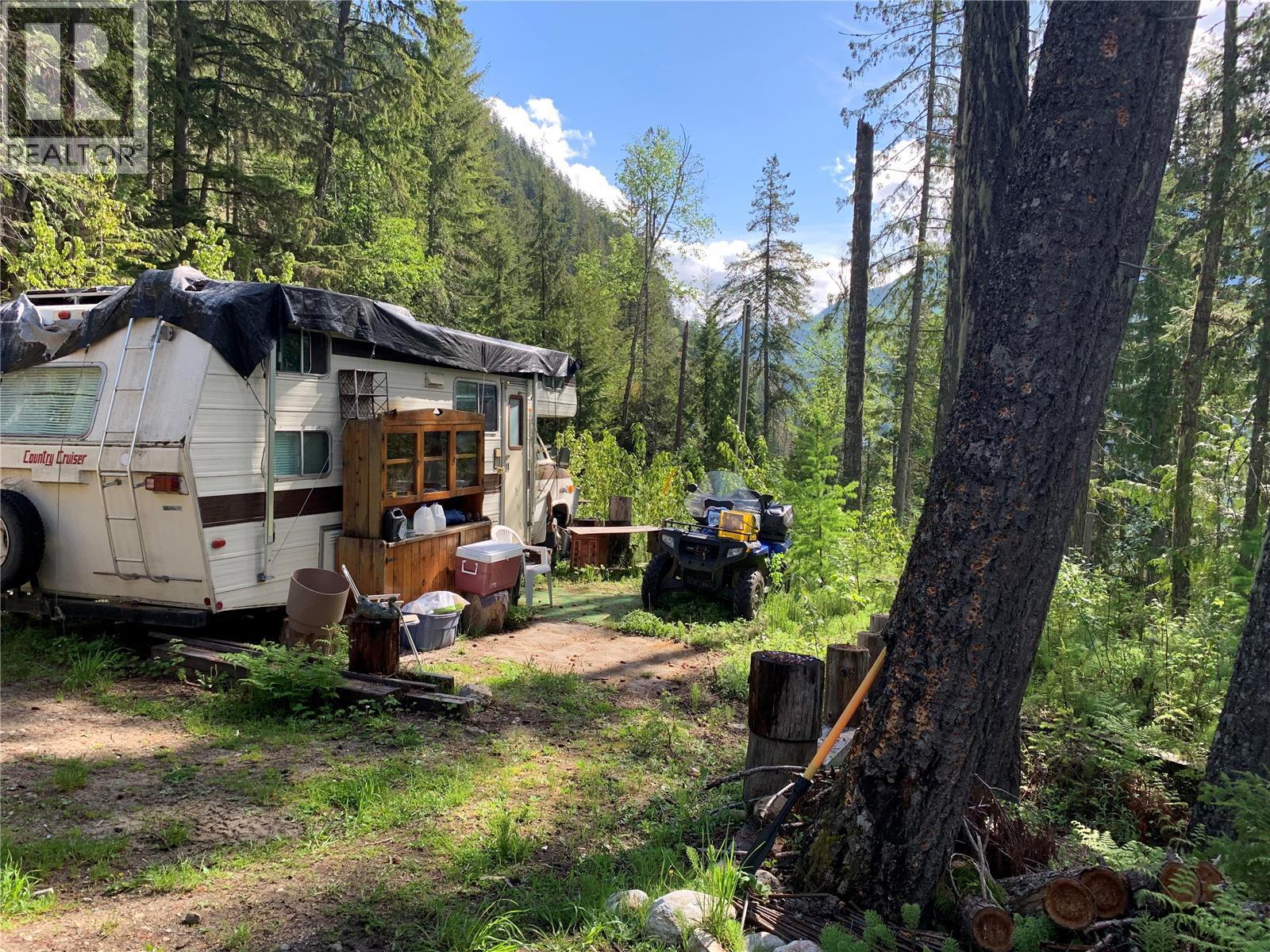 28 Simard Road, Mabel Lake, British Columbia  V0E 1V5 - Photo 43 - 10377603