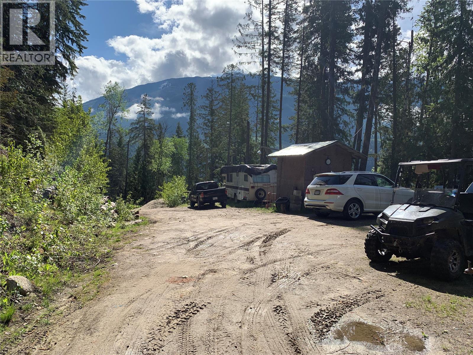 28 Simard Road, Mabel Lake, British Columbia  V0E 1V5 - Photo 47 - 10377603