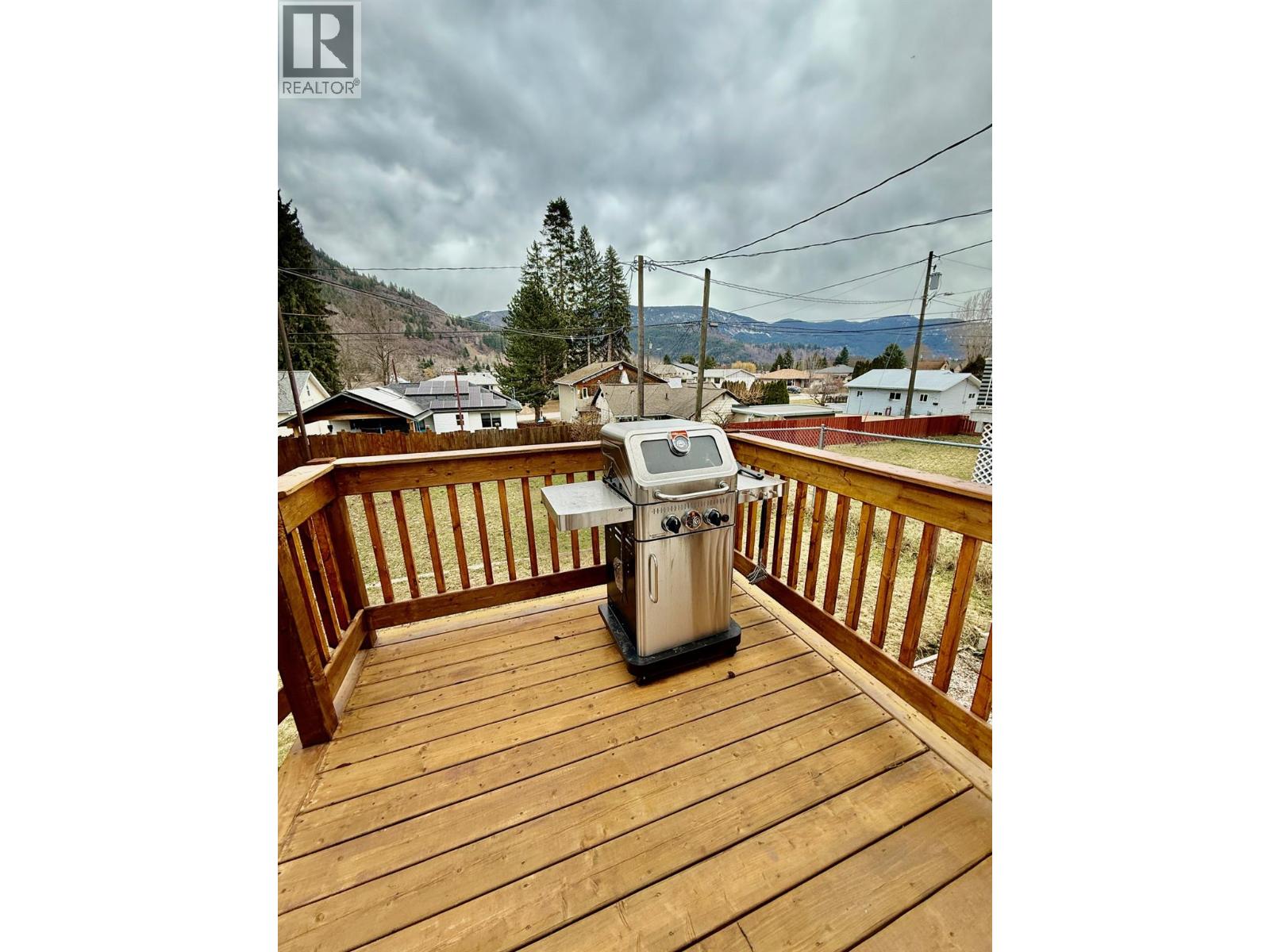209 6th Avenue, Castlegar, British Columbia  V1N 1T1 - Photo 19 - 10377511