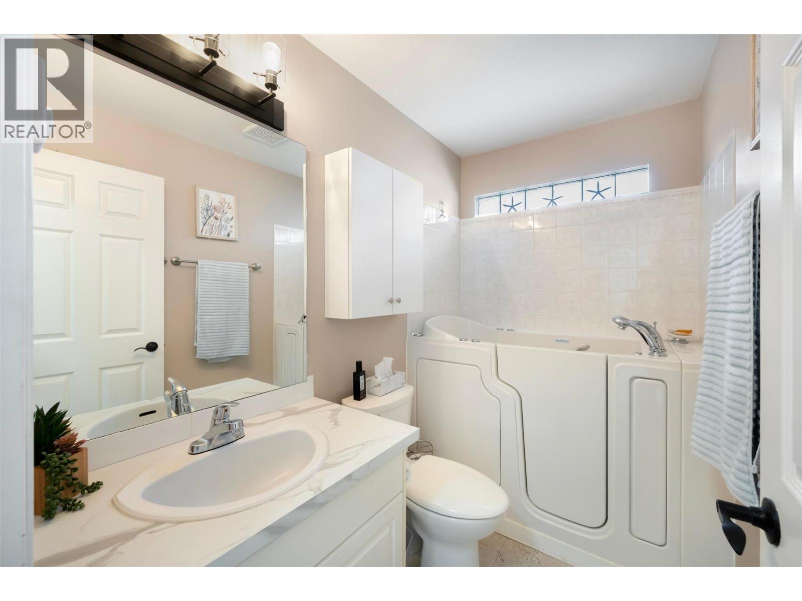 2401 South Main Street Unit# 405, Penticton, British Columbia  V2A 5J1 - Photo 22 - 10377093