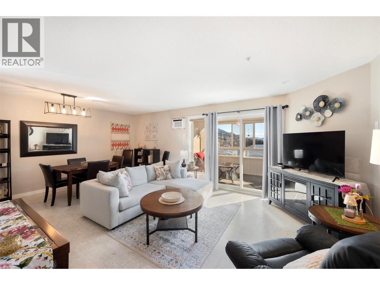 2401 South Main Street Unit# 405, Penticton, British Columbia  V2A 5J1 - Photo 4 - 10377093