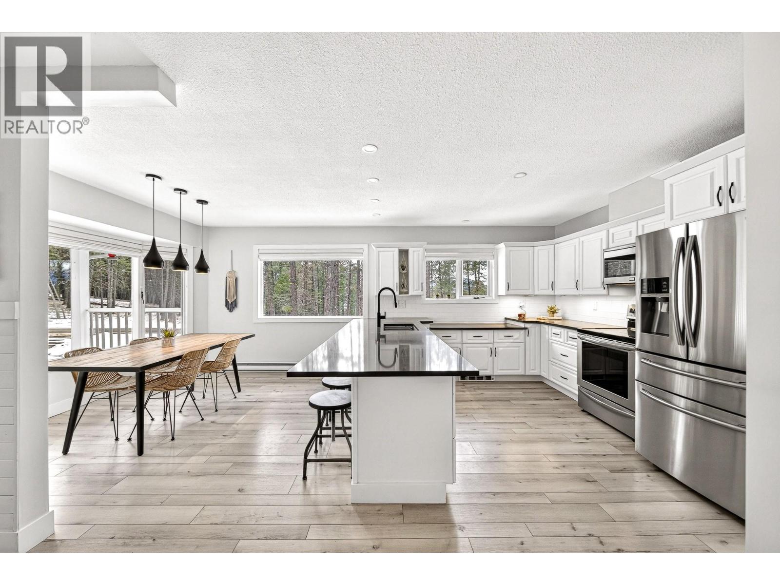 1668 Tranquility Road, Baynes Lake, British Columbia  V0B 1T4 - Photo 16 - 10376939