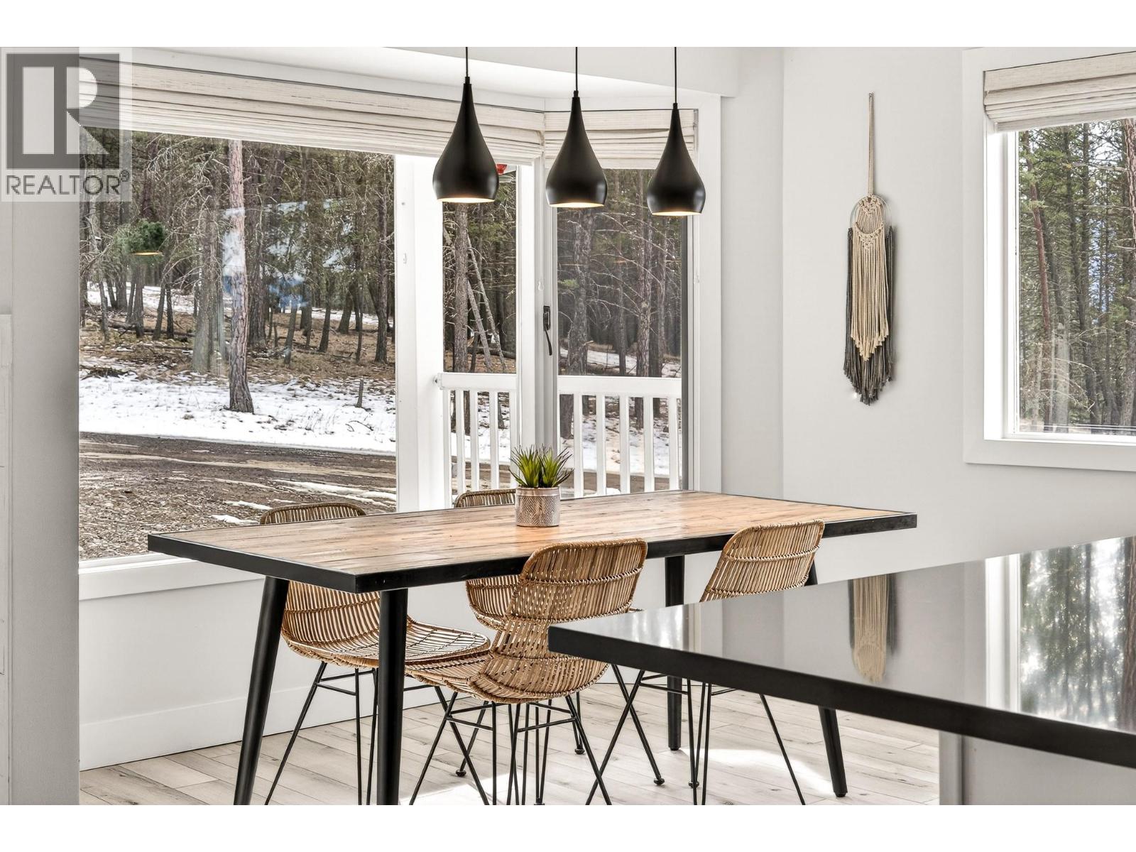 1668 Tranquility Road, Baynes Lake, British Columbia  V0B 1T4 - Photo 3 - 10376939