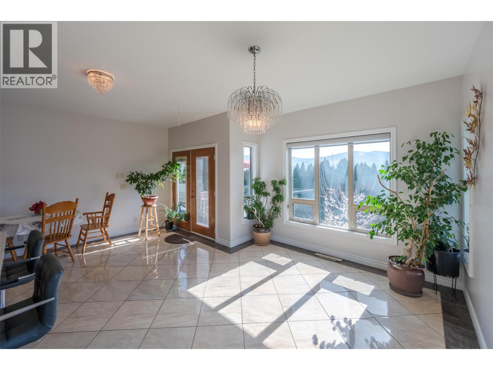 1095 Fairview Road, Oliver, British Columbia  V0H 1T1 - Photo 5 - 10377683