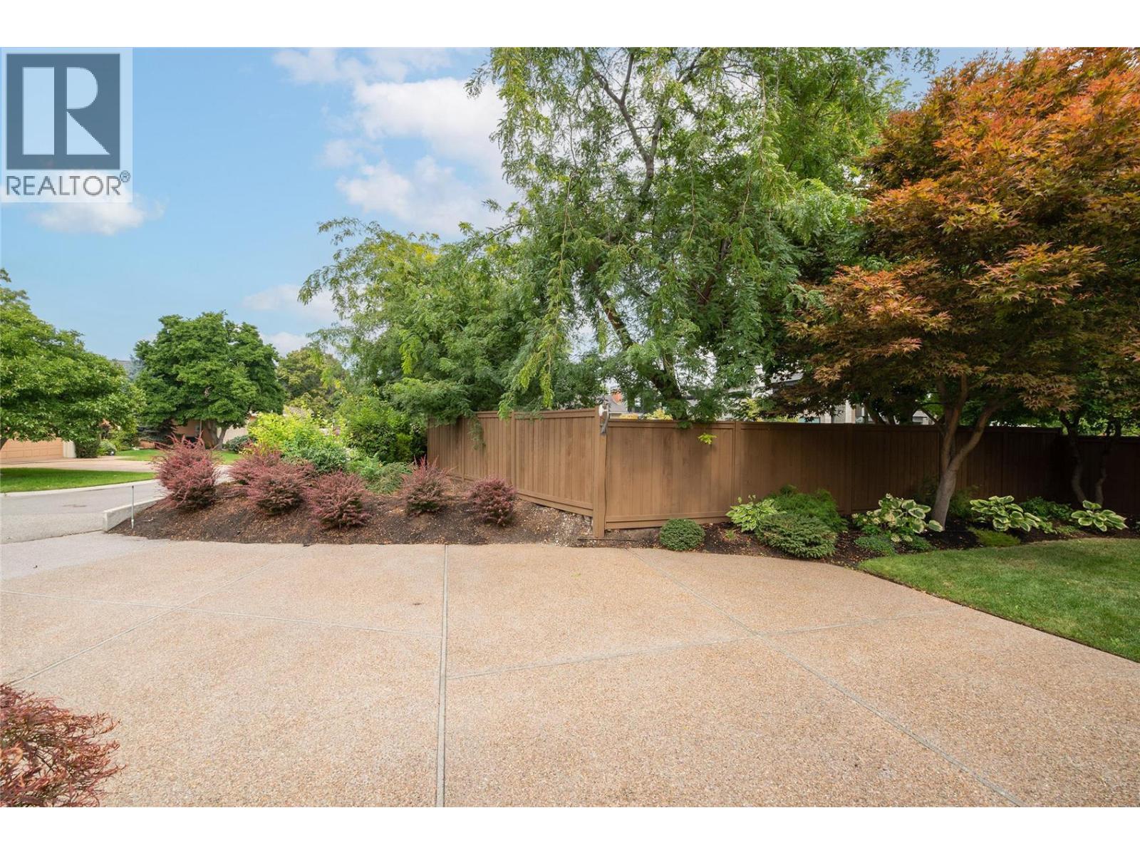 2368 Abbott Street Unit# 20, Kelowna, British Columbia  V1Y 9G7 - Photo 47 - 10377616