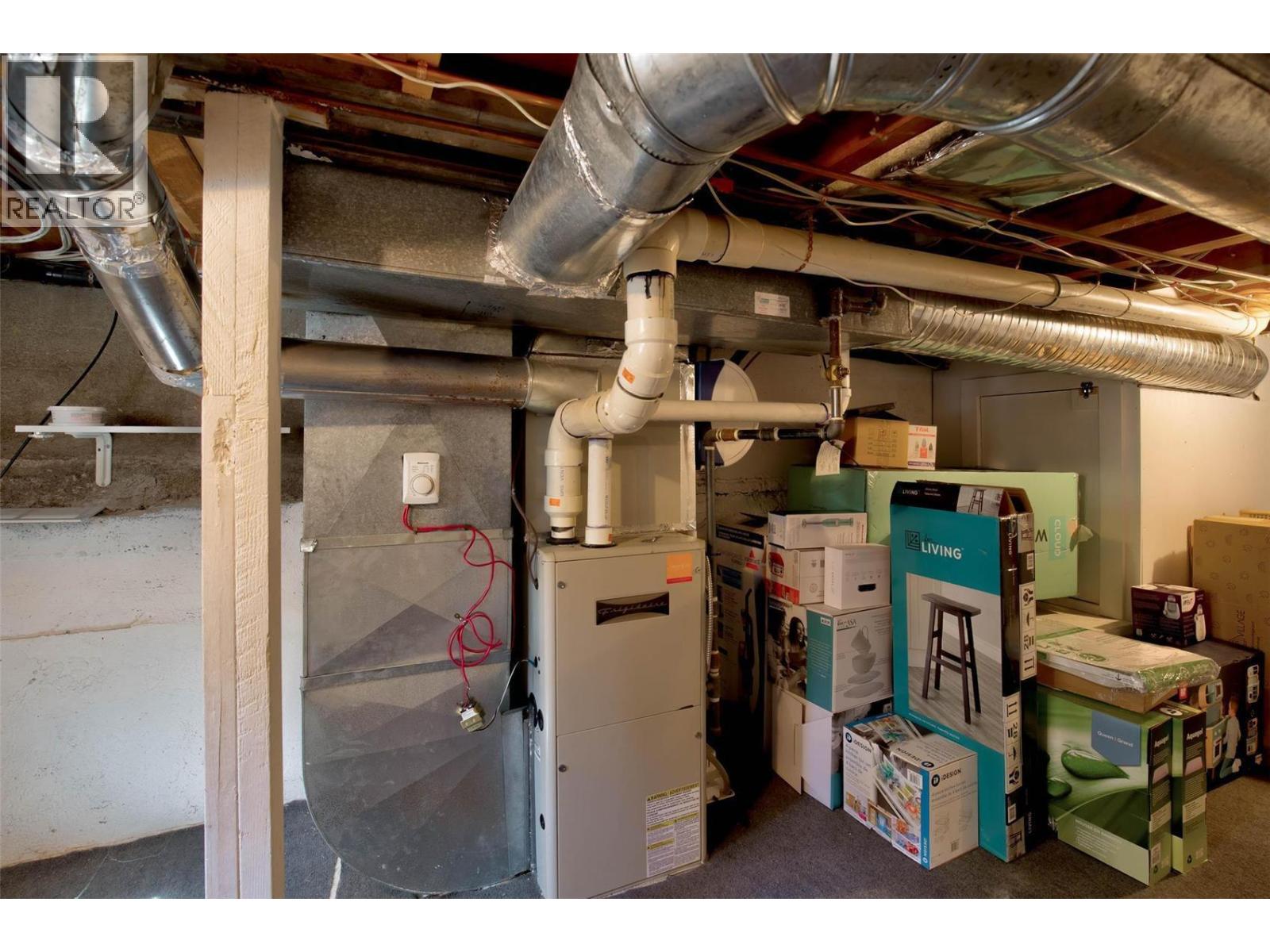 751 + 753 Martin Avenue N, Kelowna, British Columbia  V1Y 6V4 - Photo 18 - 10376138