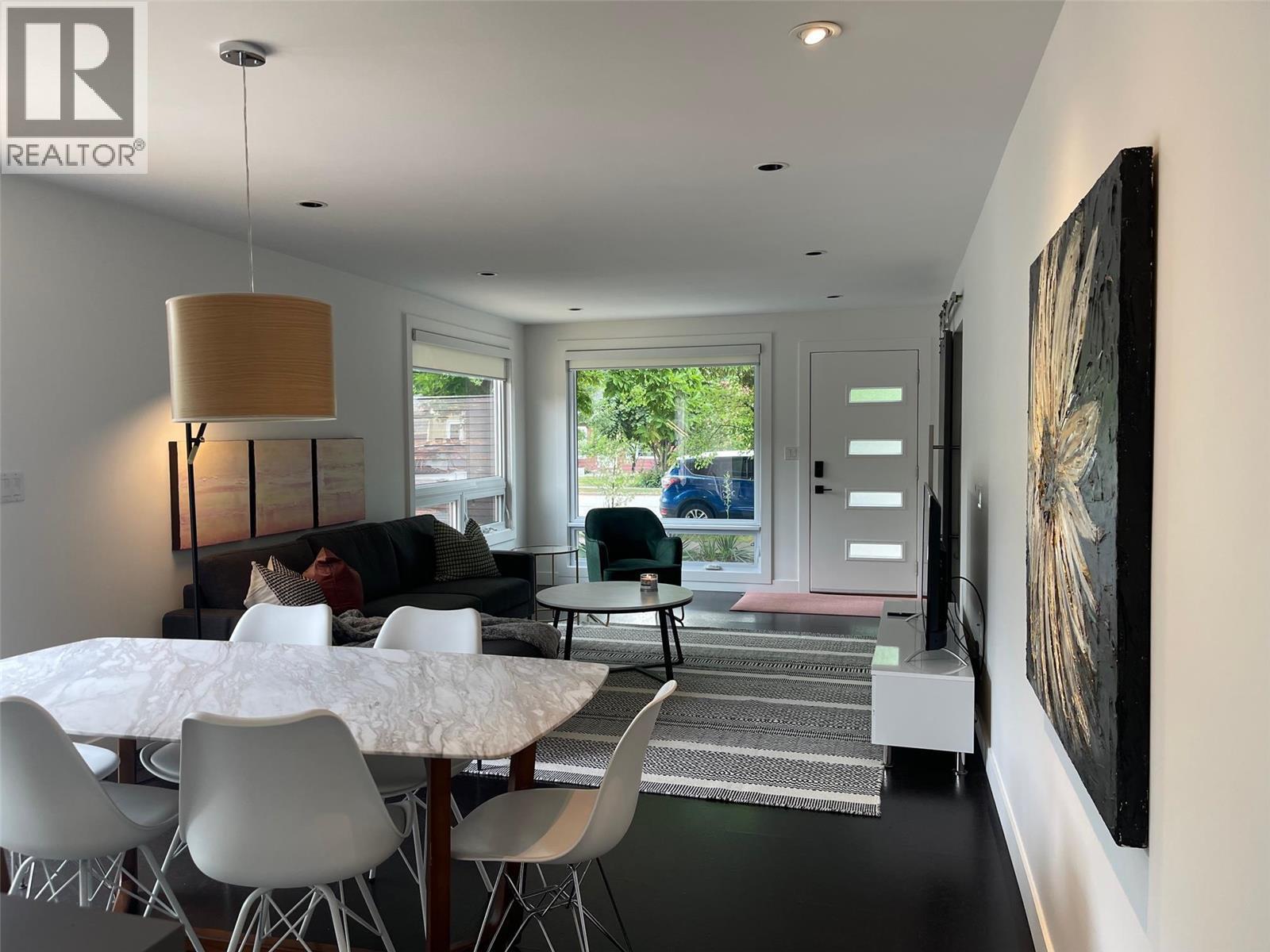751 + 753 Martin Avenue N, Kelowna, British Columbia  V1Y 6V4 - Photo 3 - 10376138