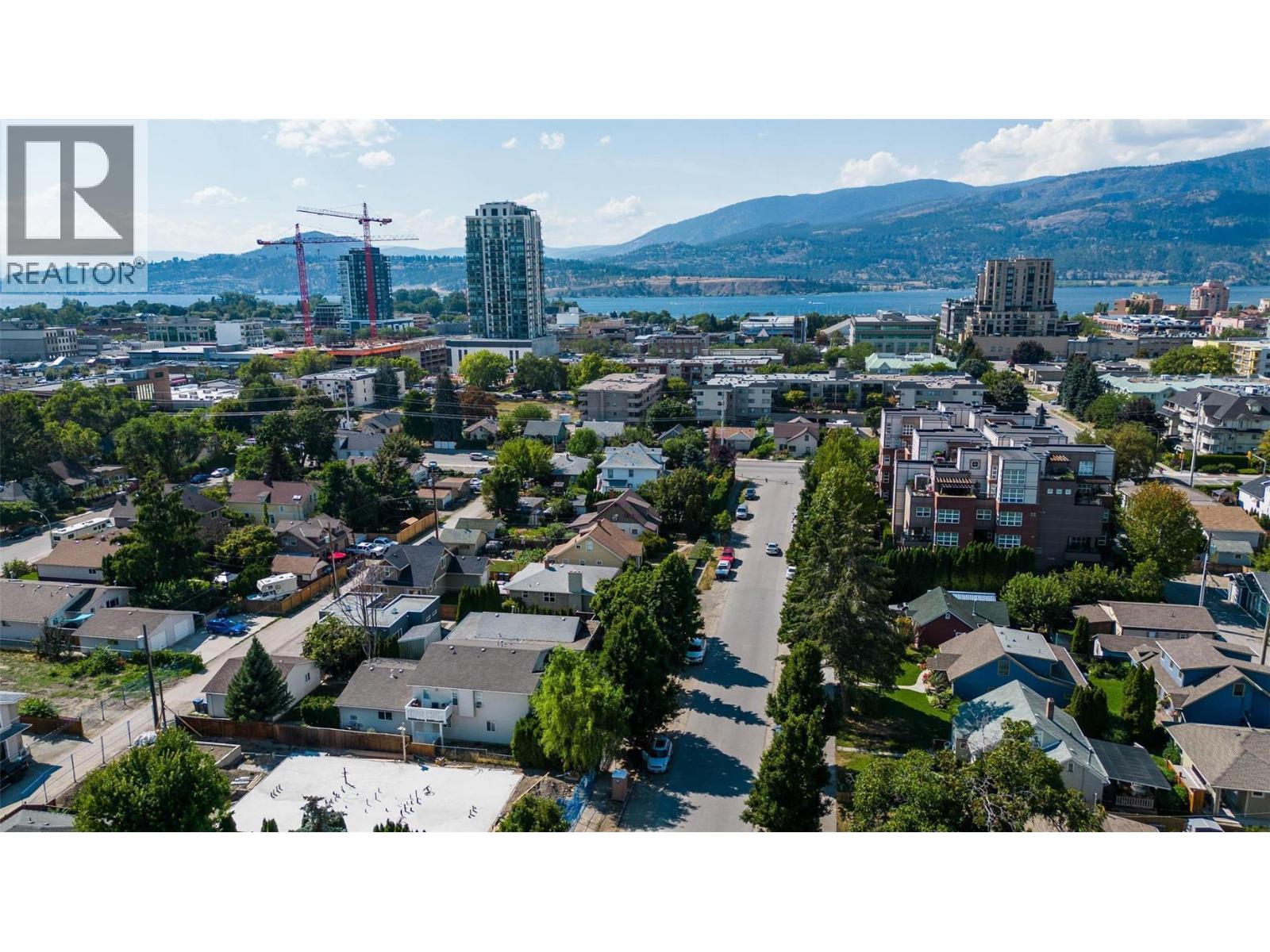 751 + 753 Martin Avenue N, Kelowna, British Columbia  V1Y 6V4 - Photo 42 - 10376138