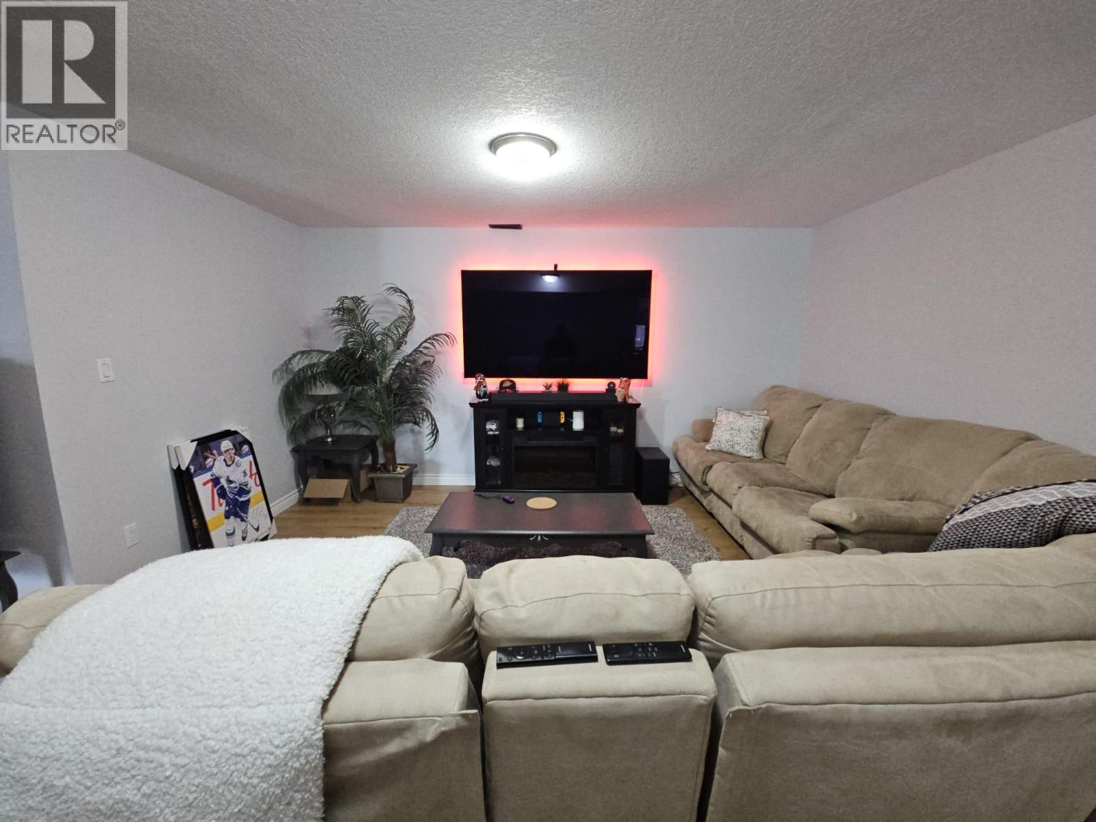 5153 45 Avenue Nw, Chetwynd, British Columbia  V0C 1J0 - Photo 32 - 10377697