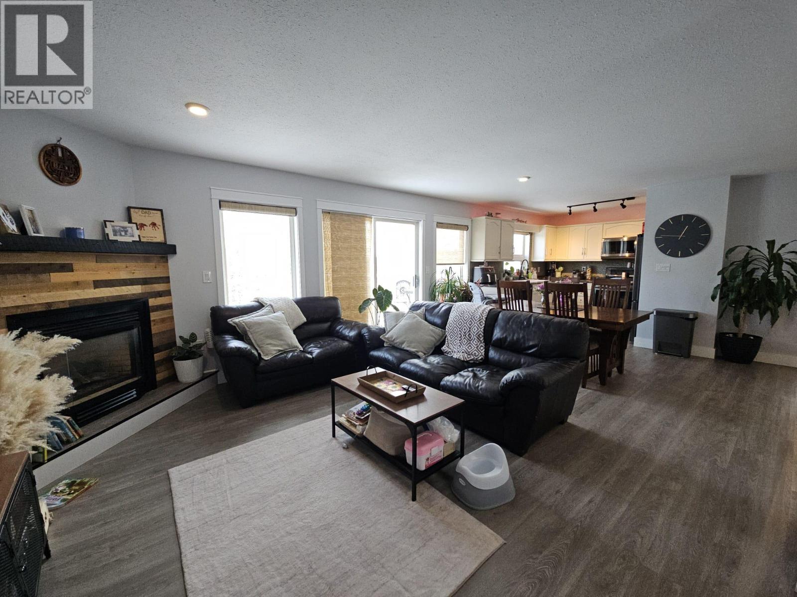 5153 45 Avenue Nw, Chetwynd, British Columbia  V0C 1J0 - Photo 6 - 10377697