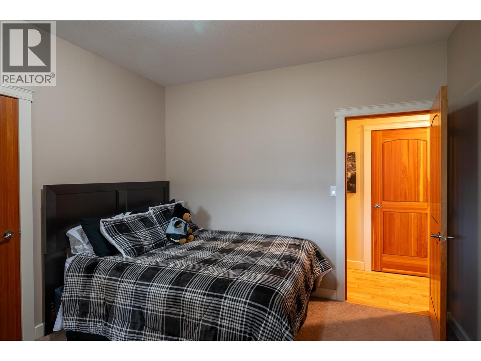 585 Coyote Drive, Kamloops, British Columbia  V2C 6T9 - Photo 20 - 10377606