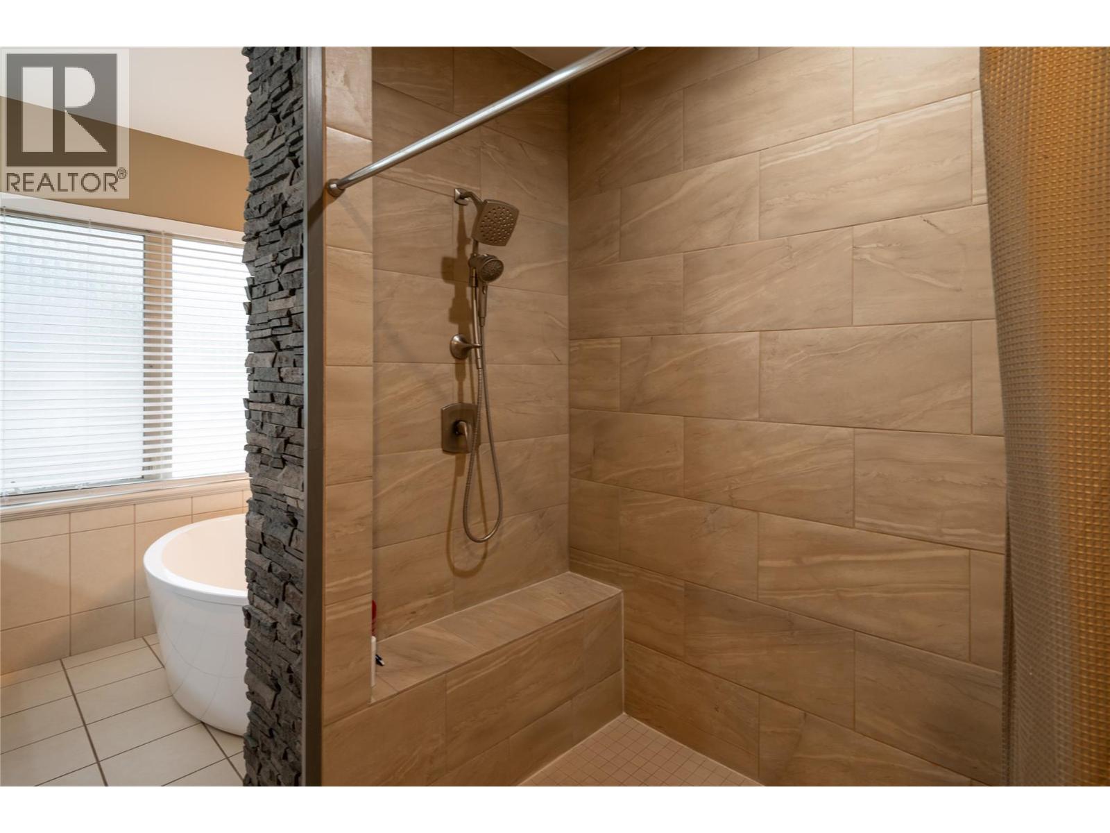 585 Coyote Drive, Kamloops, British Columbia  V2C 6T9 - Photo 31 - 10377606