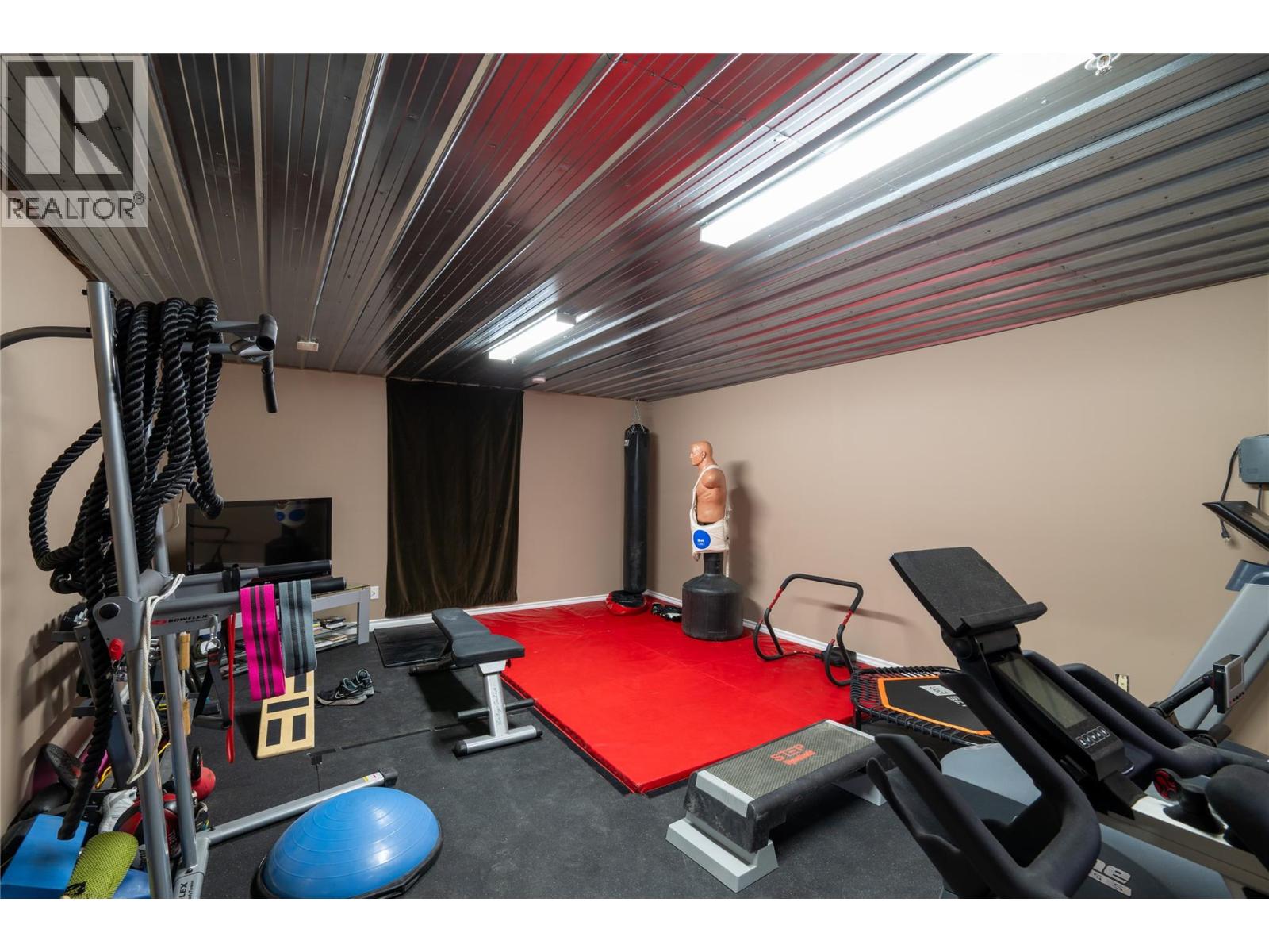 585 Coyote Drive, Kamloops, British Columbia  V2C 6T9 - Photo 37 - 10377606