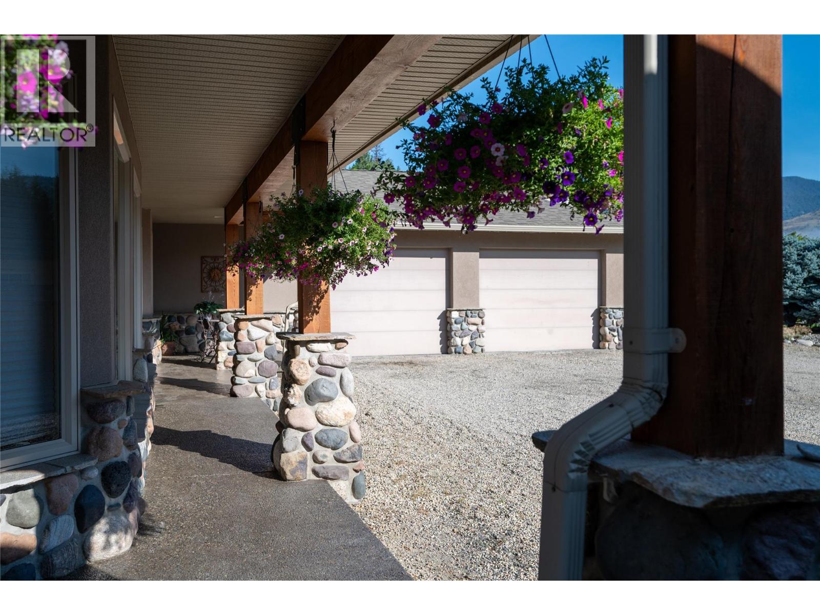 585 Coyote Drive, Kamloops, British Columbia  V2C 6T9 - Photo 41 - 10377606