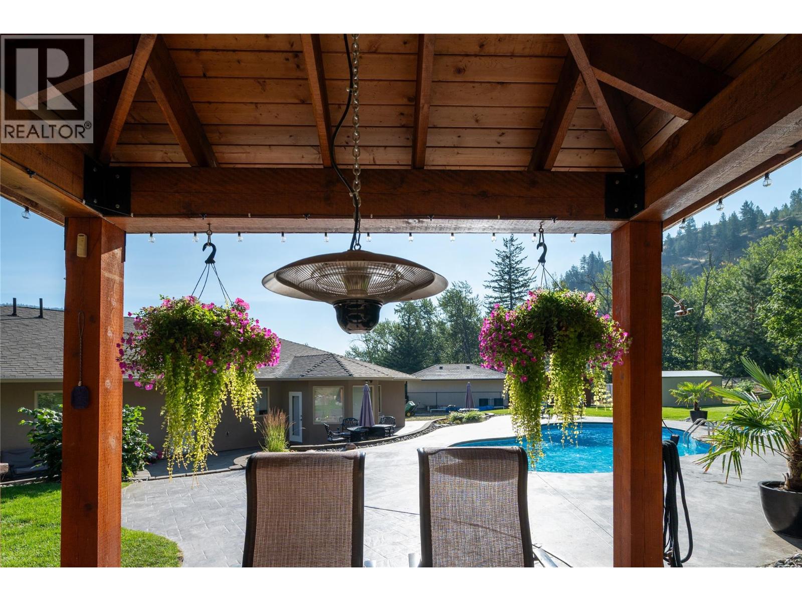 585 Coyote Drive, Kamloops, British Columbia  V2C 6T9 - Photo 45 - 10377606