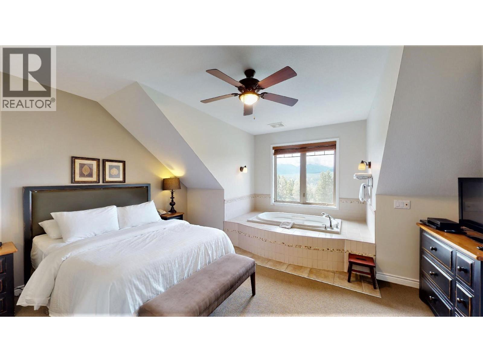 200 Bighorn Boulevard Unit# 234 B, Radium Hot Springs, British Columbia  V0A 1M0 - Photo 31 - 10377659