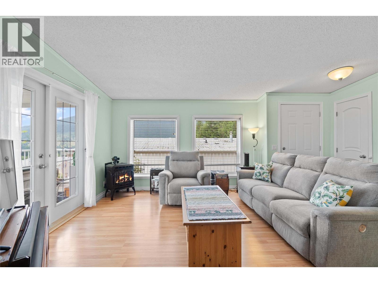 1885 Tappen Notch Hill Road Unit# 48, Tappen, British Columbia  V0E 2X0 - Photo 13 - 10377539