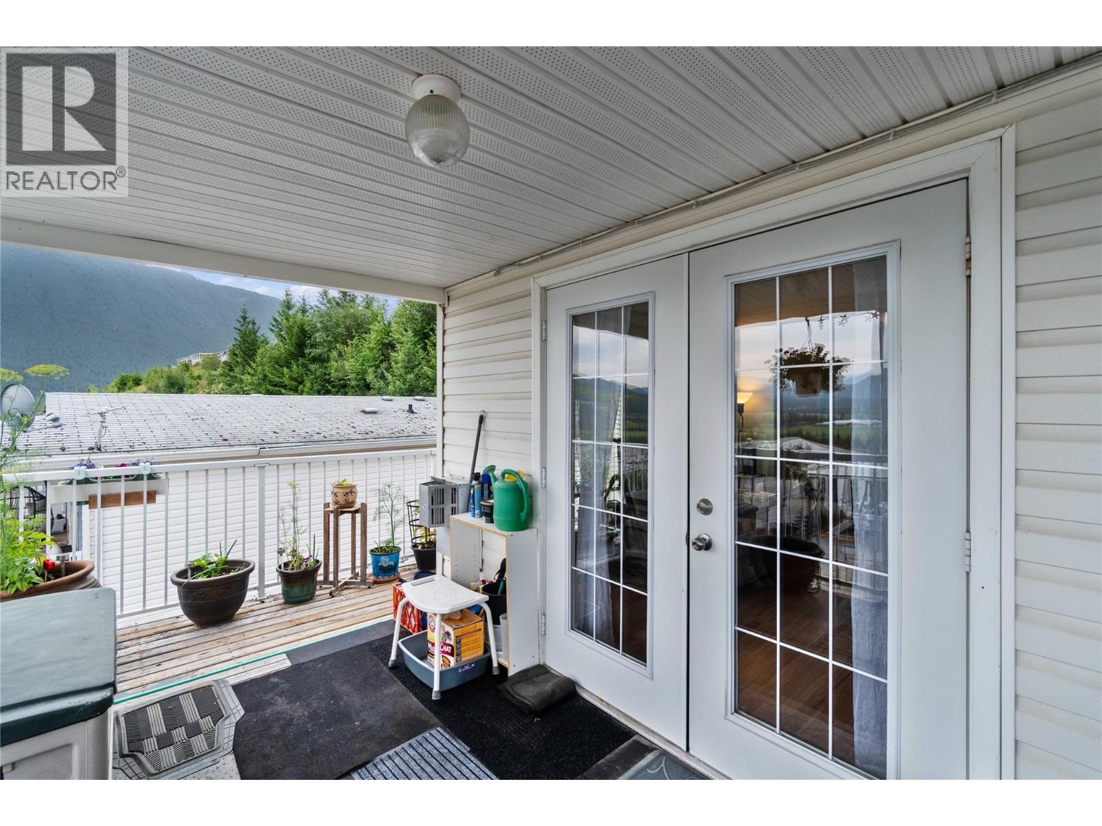 1885 Tappen Notch Hill Road Unit# 48, Tappen, British Columbia  V0E 2X0 - Photo 37 - 10377539