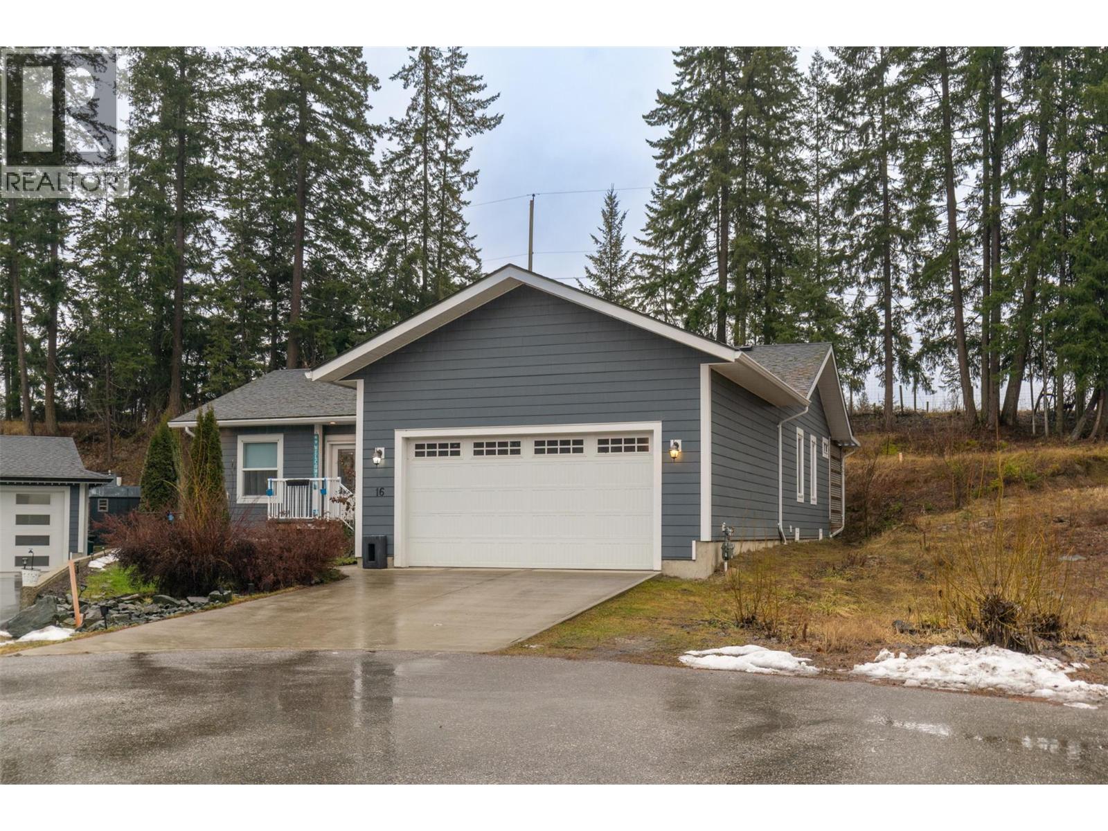 481 97b Highway Ne Unit# 16, Salmon Arm, British Columbia  V1E 1X5 - Photo 3 - 10374329