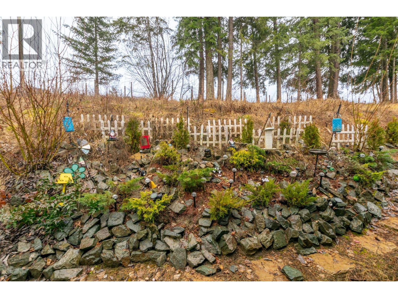 481 97b Highway Ne Unit# 16, Salmon Arm, British Columbia  V1E 1X5 - Photo 42 - 10374329