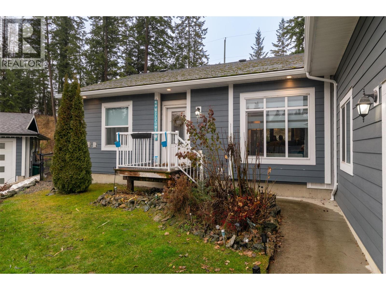 481 97b Highway Ne Unit# 16, Salmon Arm, British Columbia  V1E 1X5 - Photo 5 - 10374329