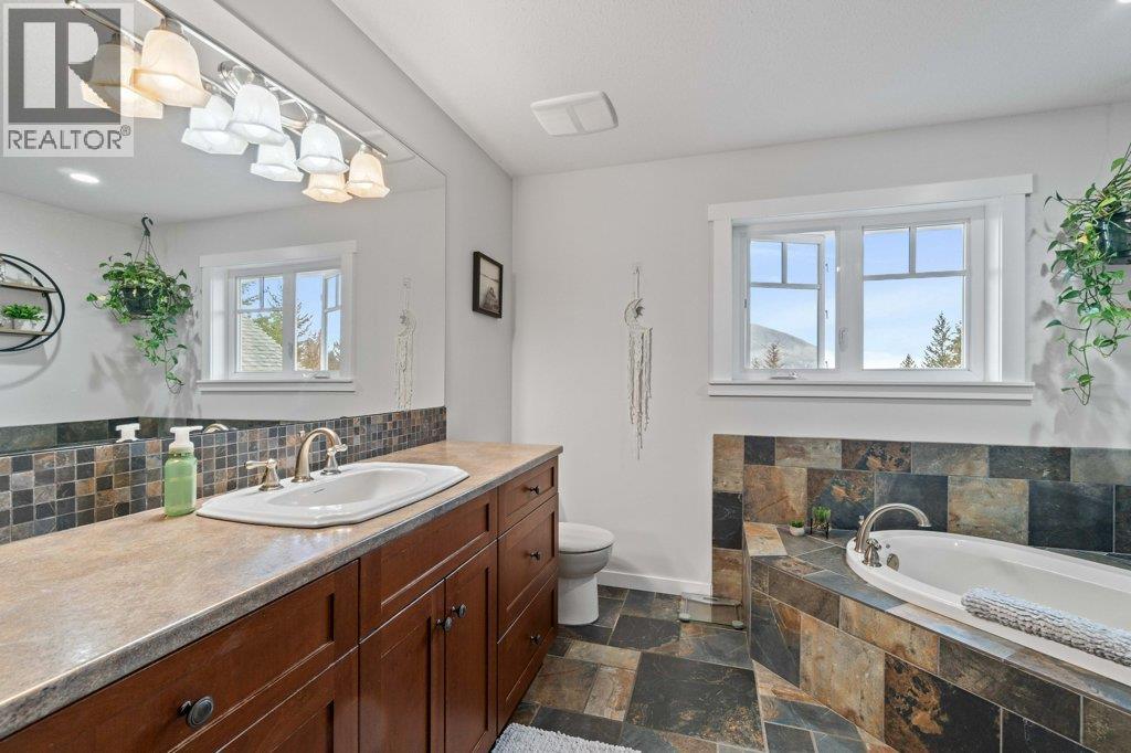 1270 7 Avenue Se, Salmon Arm, British Columbia  V1E 0A3 - Photo 45 - 10377515